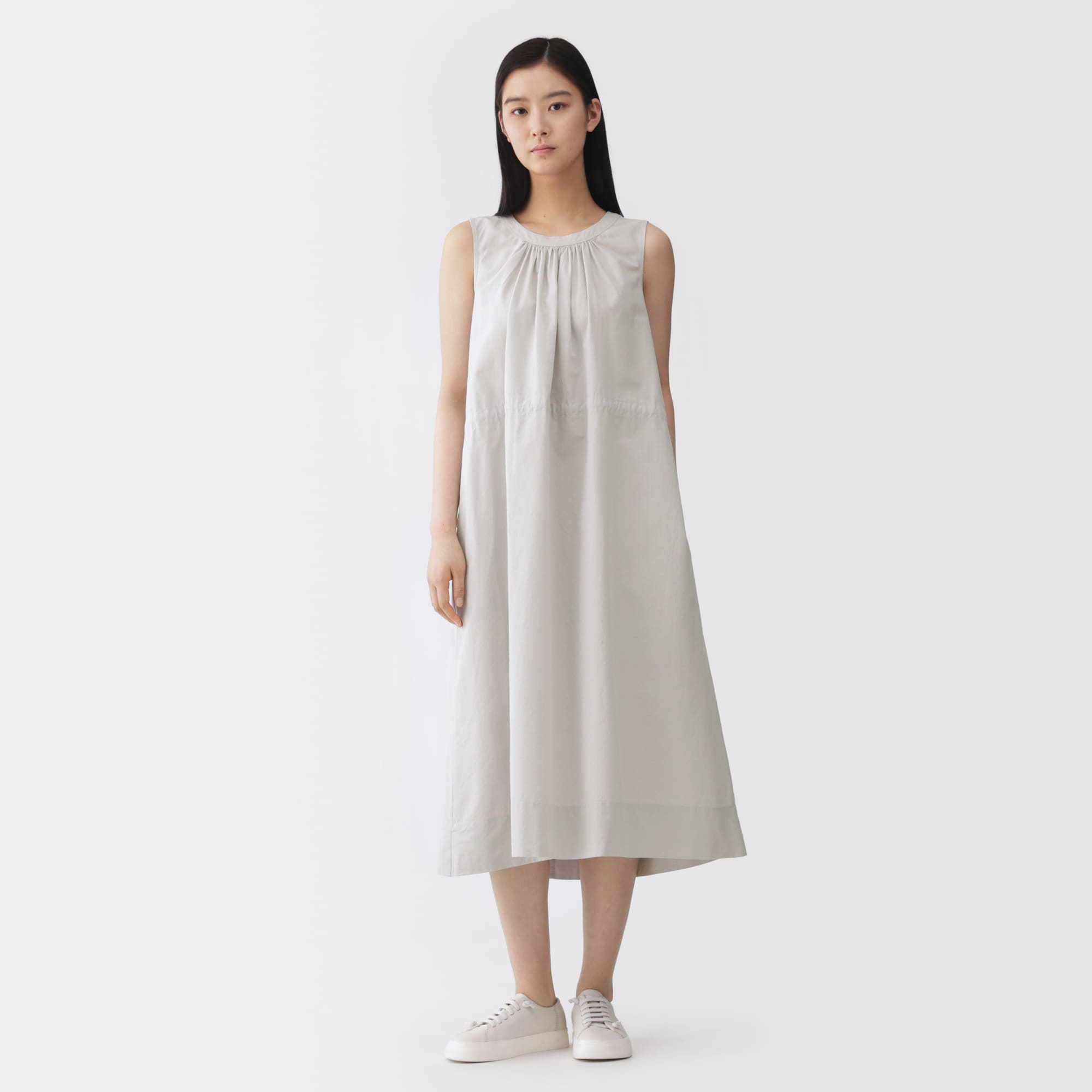 婦人　和紙混高密度ポプリン　ノースリーブギャザーワンピース