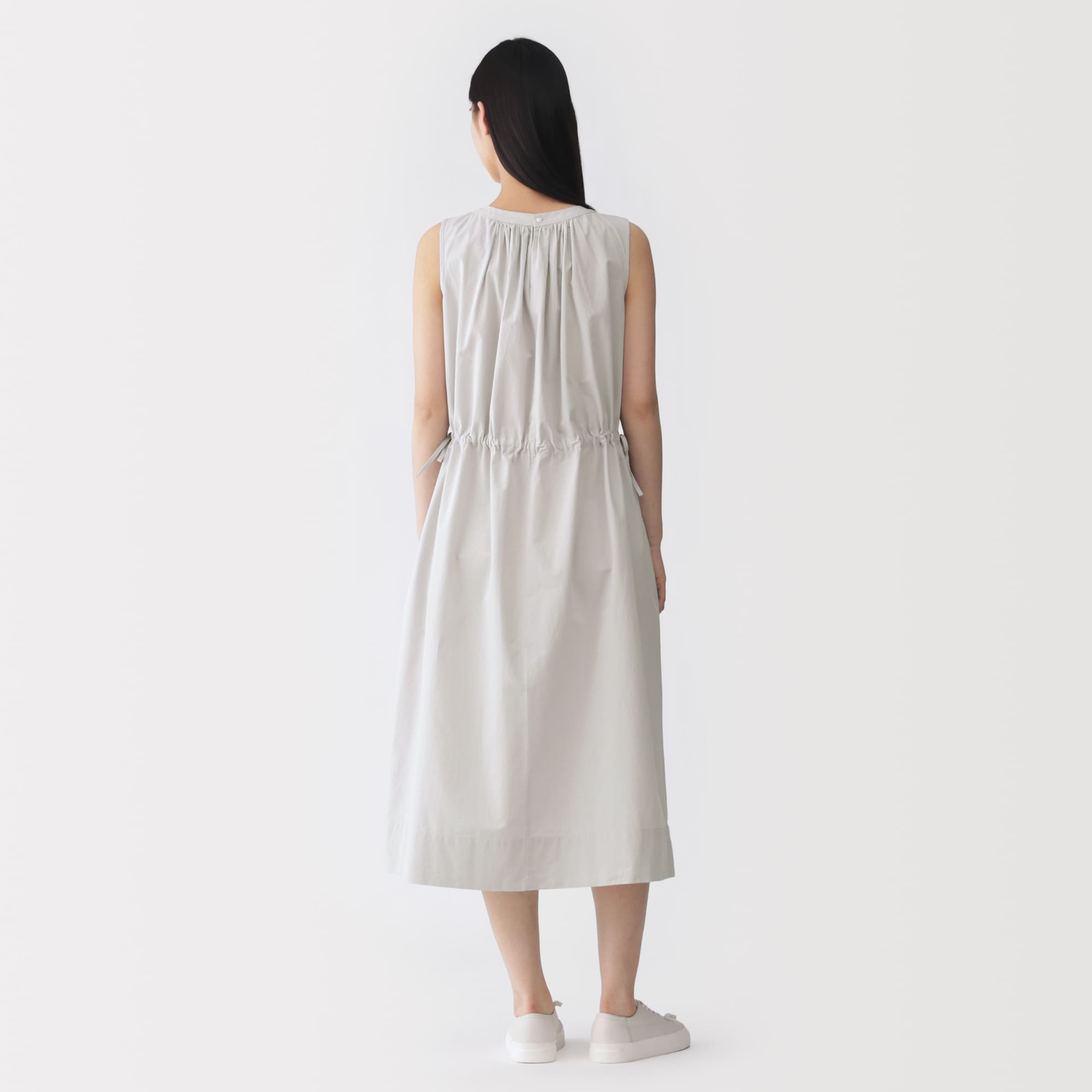 婦人　和紙混高密度ポプリン　ノースリーブギャザーワンピース