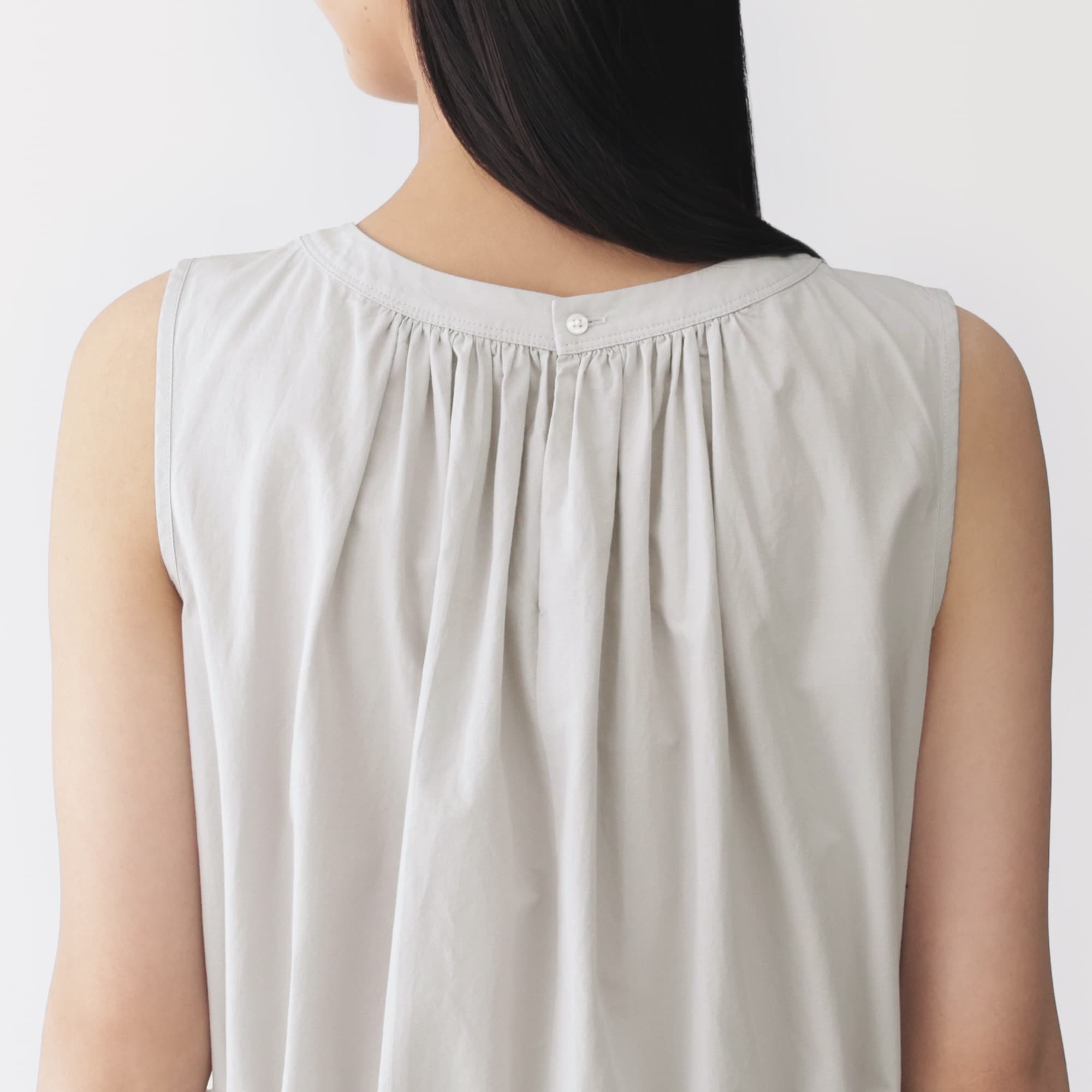 婦人　和紙混高密度ポプリン　ノースリーブギャザーワンピース