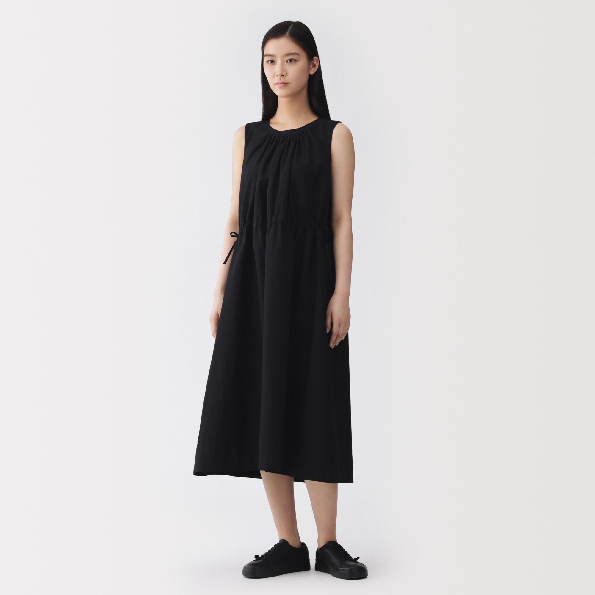 婦人　和紙混高密度ポプリン　ノースリーブギャザーワンピース