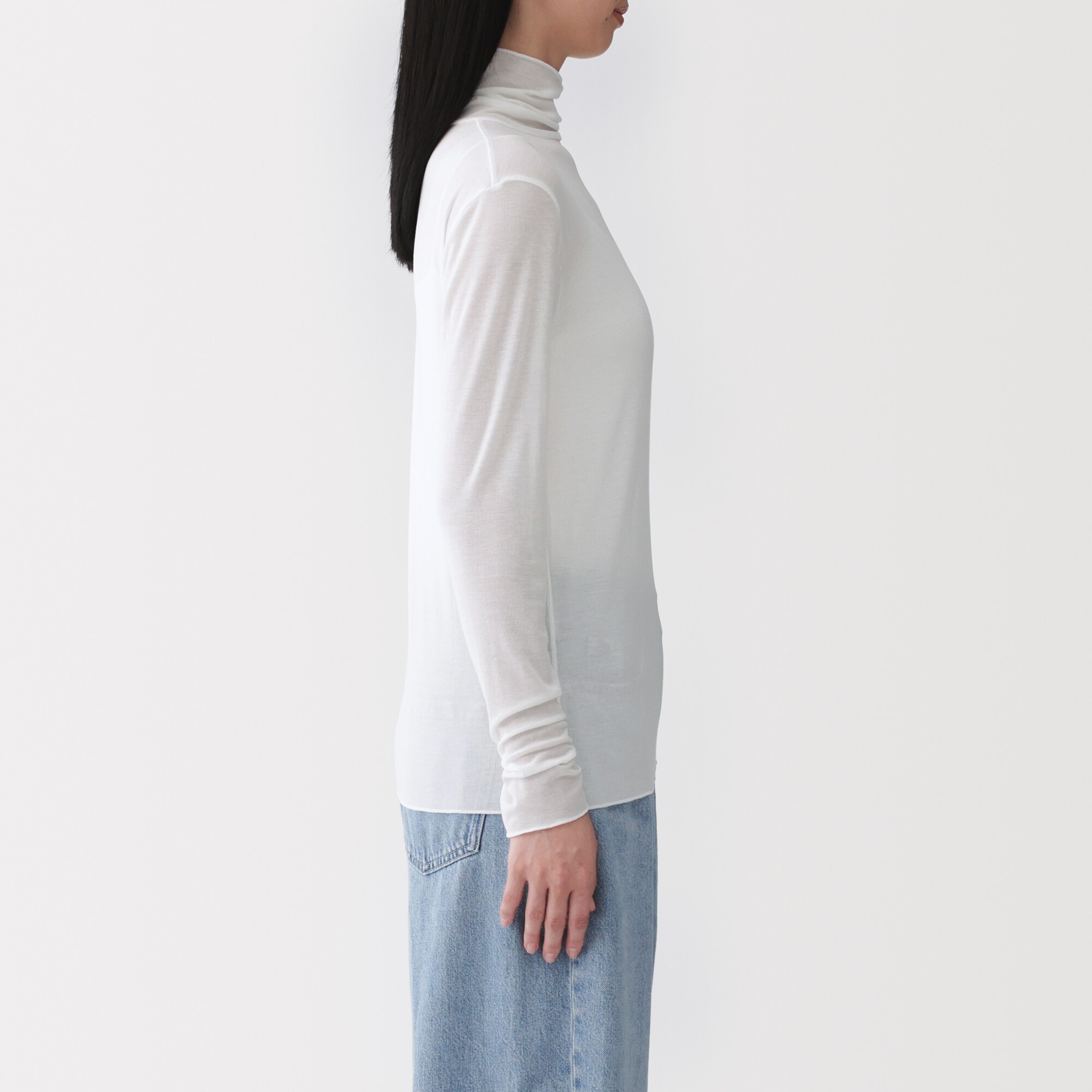 婦人　なめらかシアータートルネック長袖Ｔシャツ