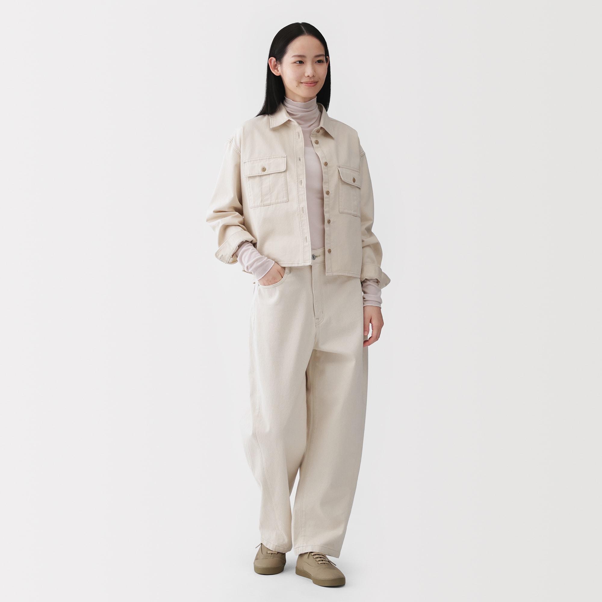 婦人　なめらかシアータートルネック長袖Ｔシャツ