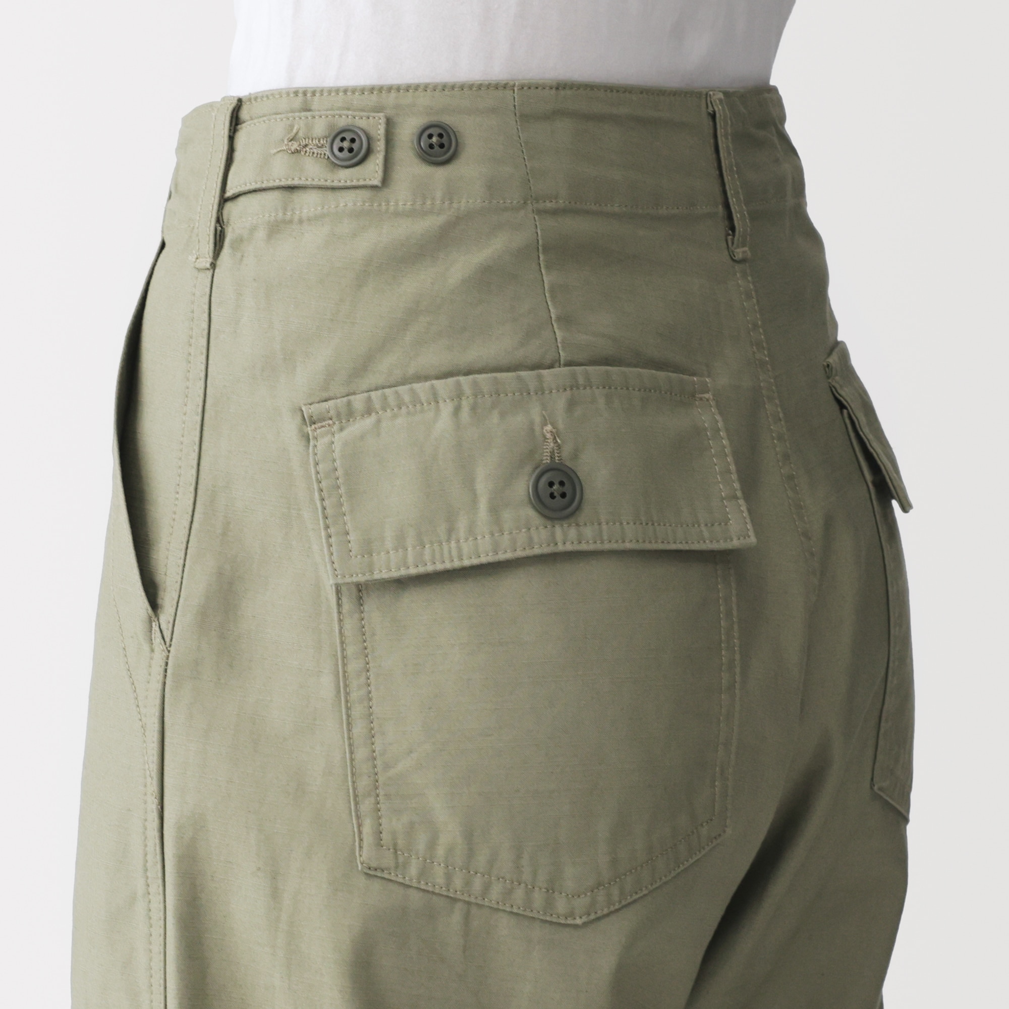 婦人　洗いざらしバックサテン　ベイカーパンツ