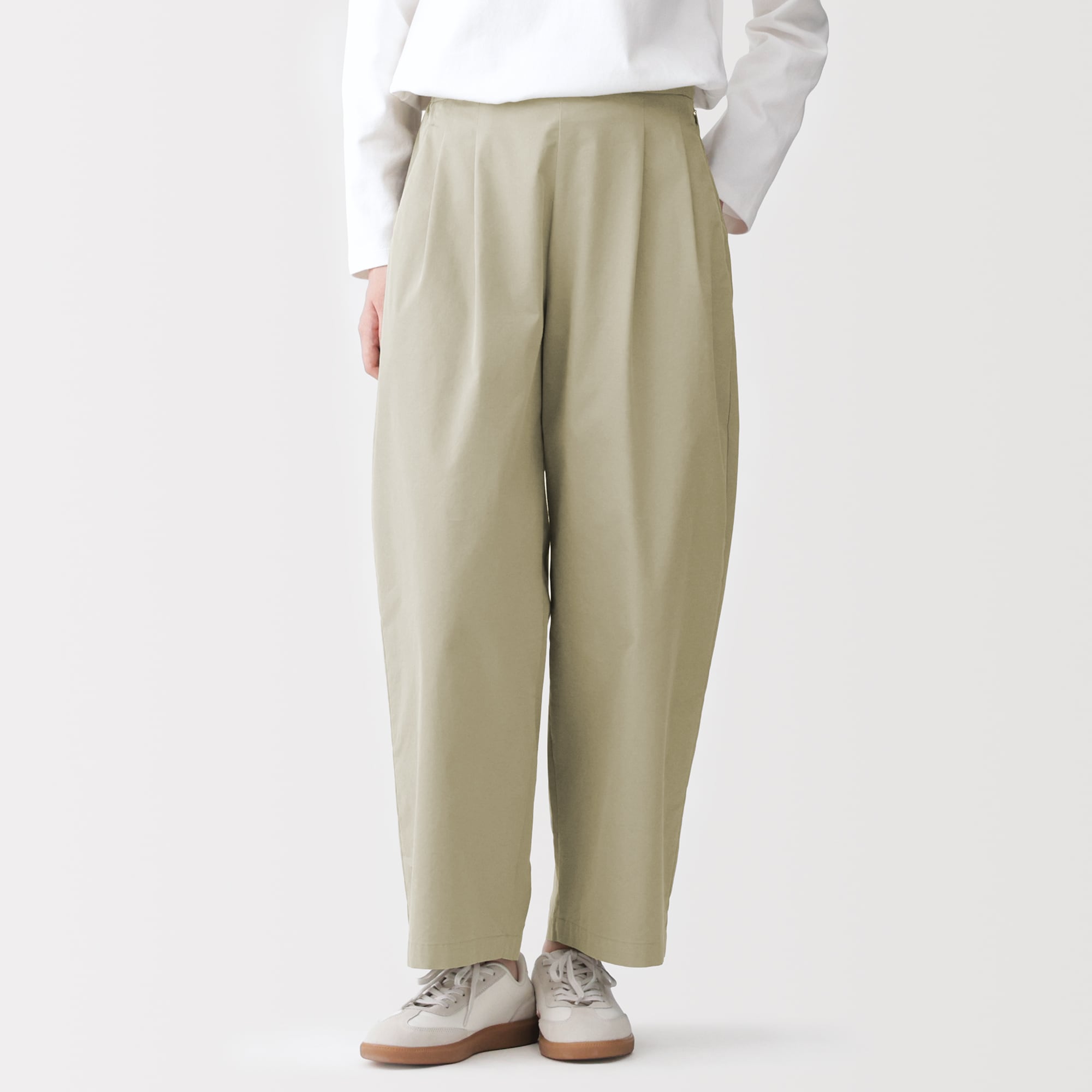 婦人　高密度ツイル　ワイドテーパードパンツ