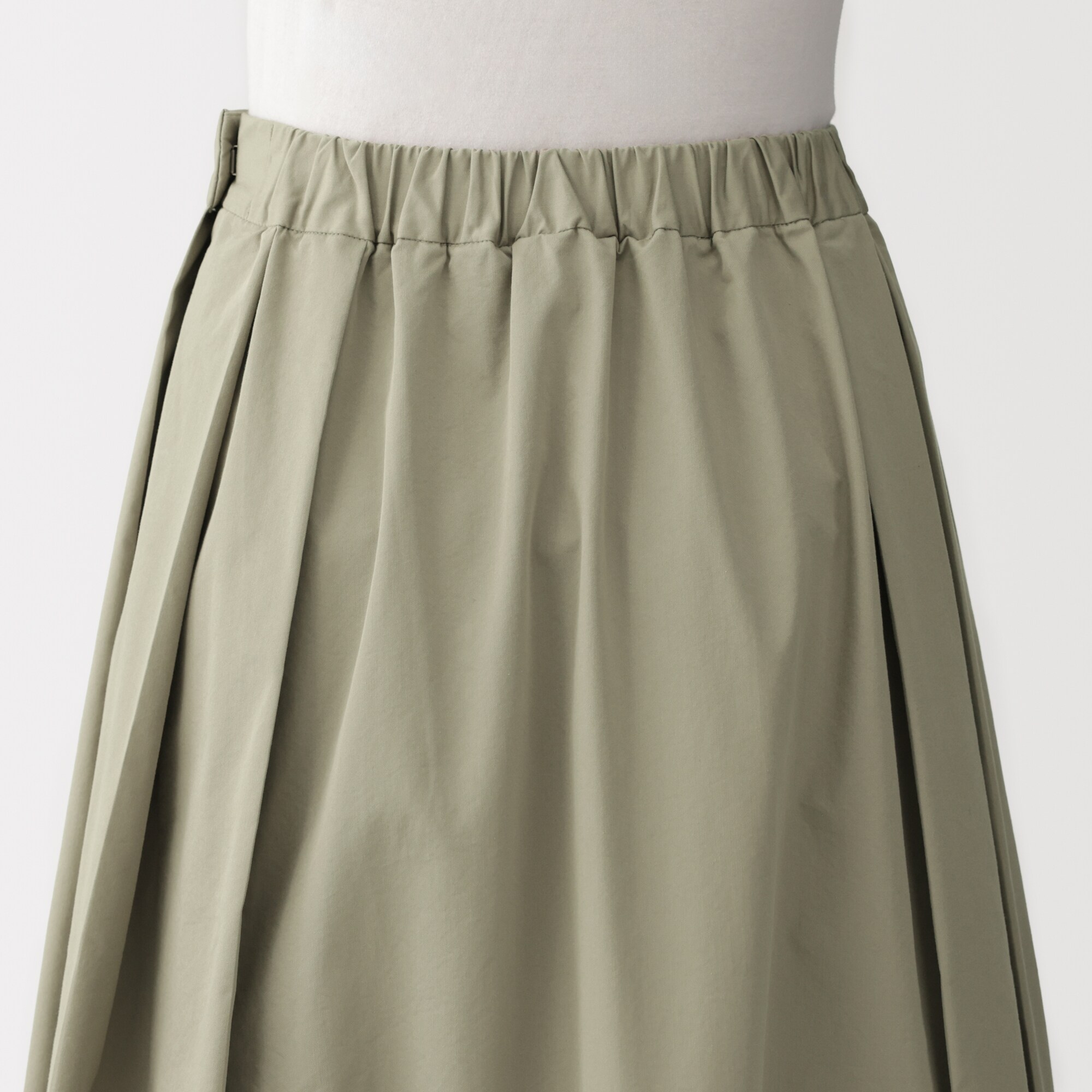 婦人　高密度ツイル　タックフレアスカート