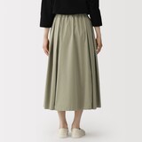 婦人　高密度ツイル　タックフレアスカート