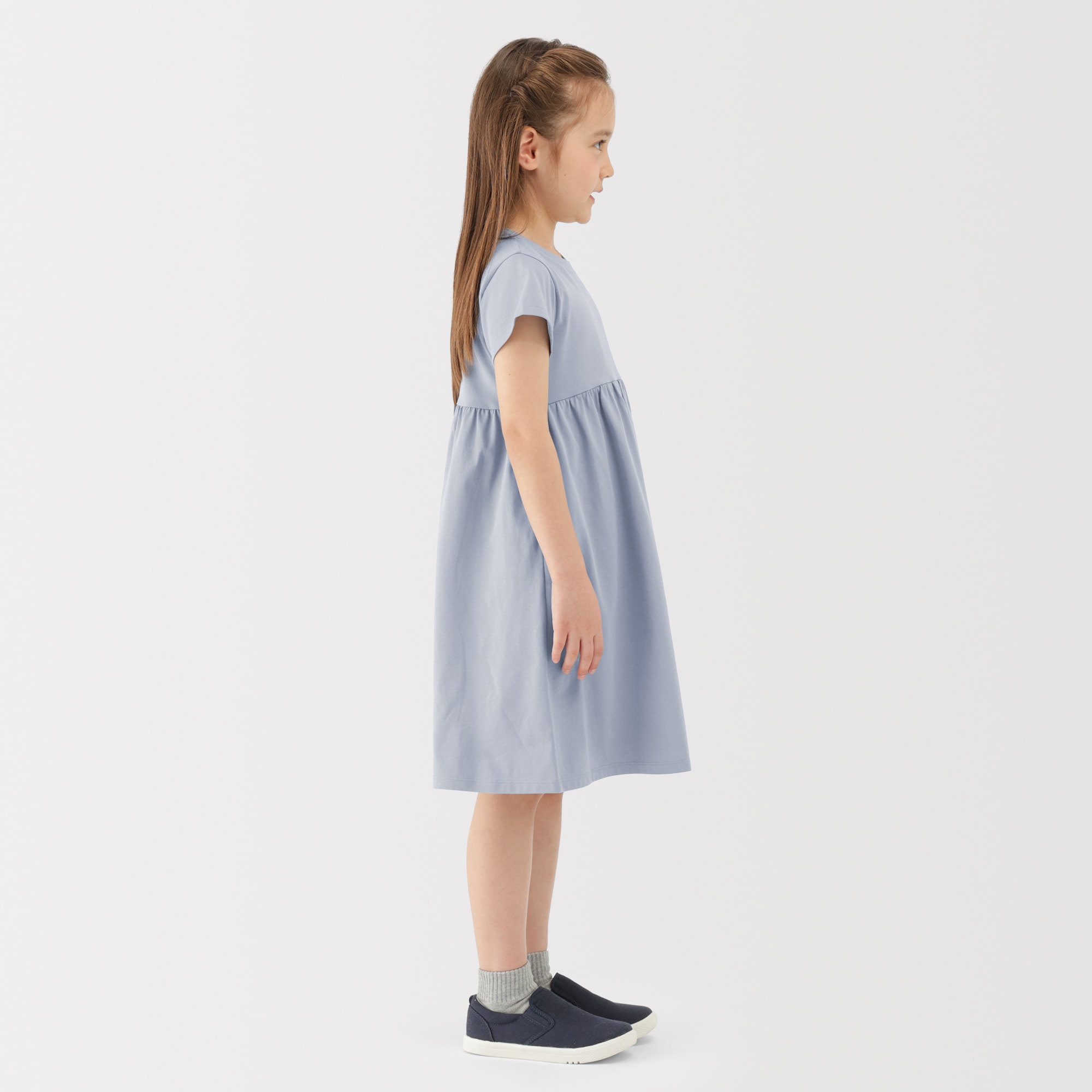 キッズ　涼感ＵＶカットクルーネック半袖ワンピース