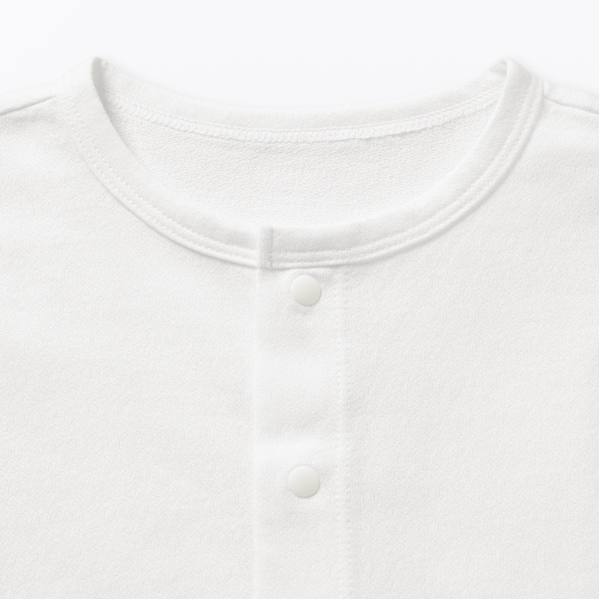 キッズ　ＵＶカット梨地編みクルーネックカーディガン