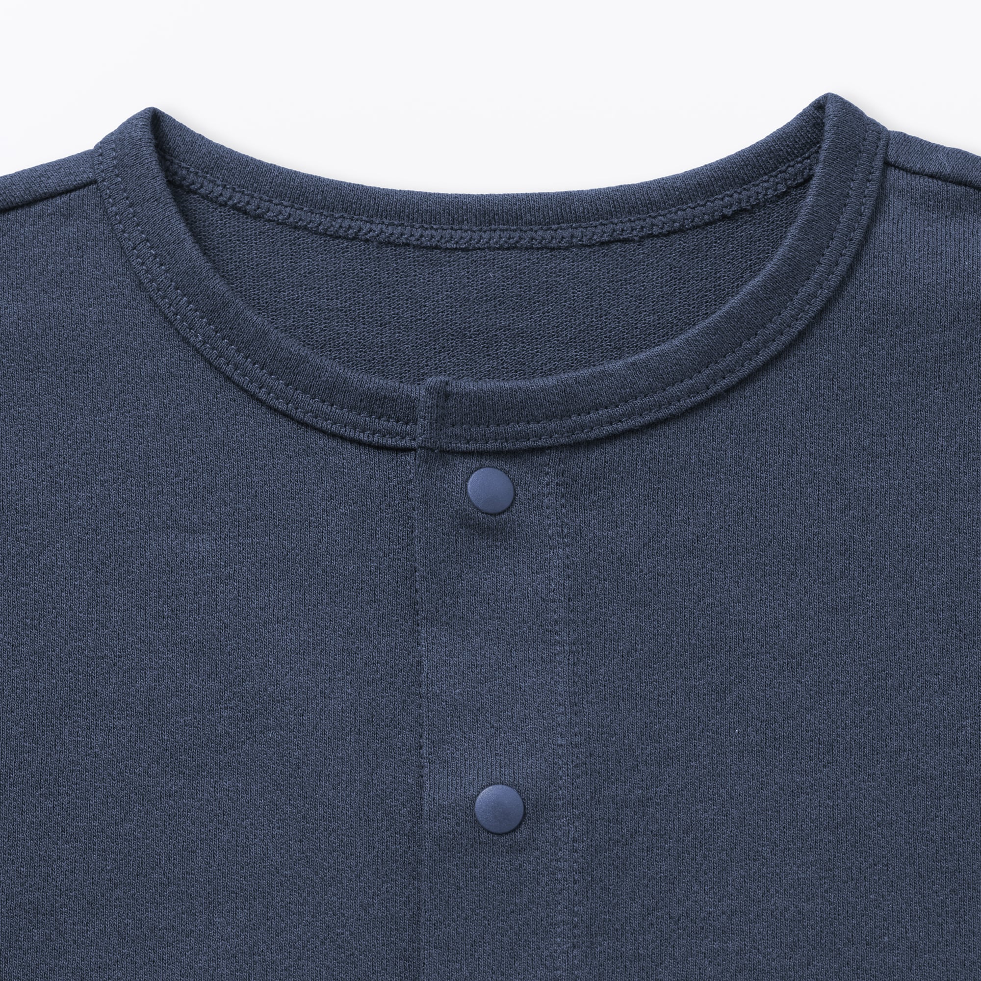 キッズ　ＵＶカット梨地編みクルーネックカーディガン