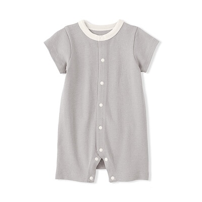 【３月上旬発売予定】ベビー　脇に縫い目のない鹿の子編み半袖ショートオール