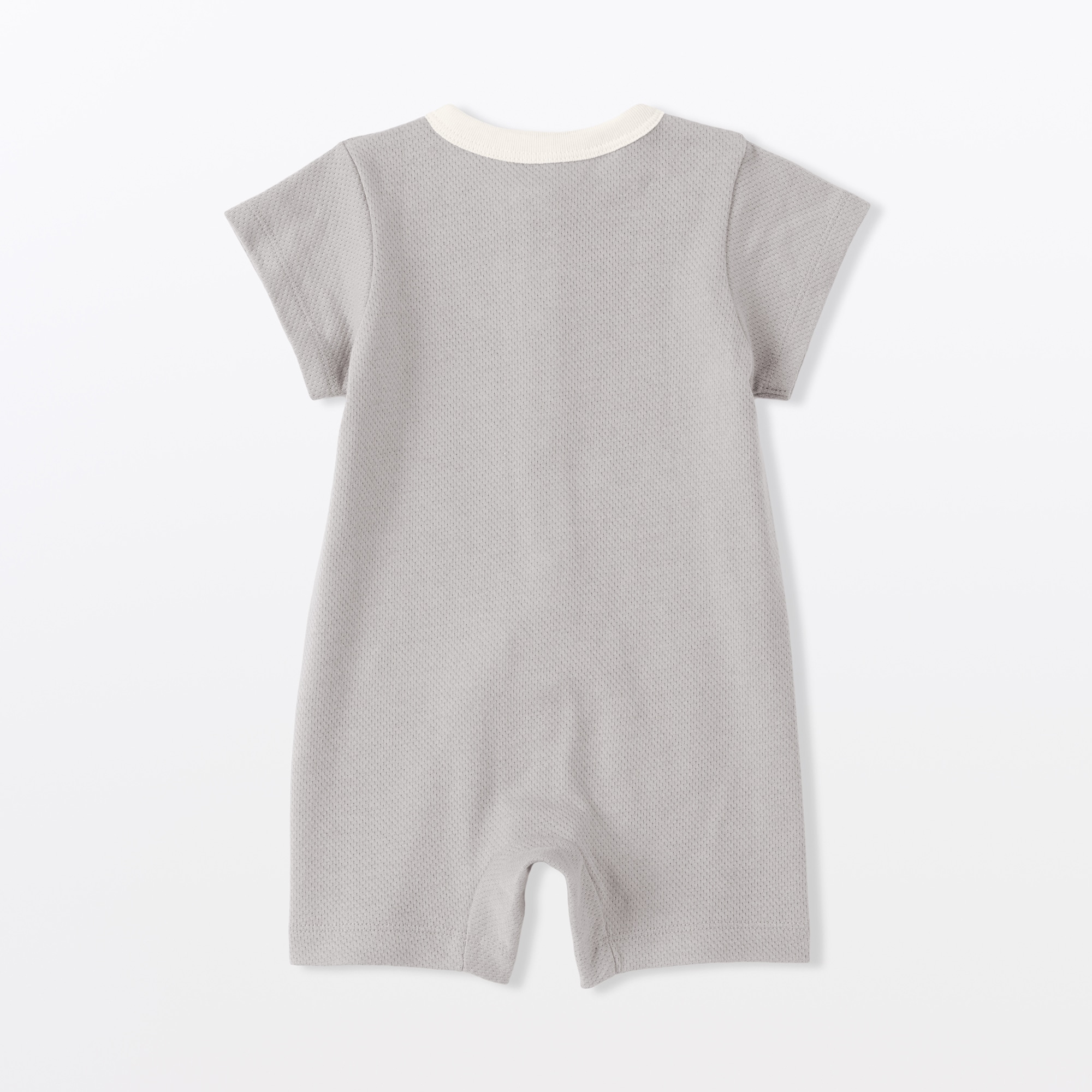 ベビー　脇に縫い目のない鹿の子編み半袖ショートオール