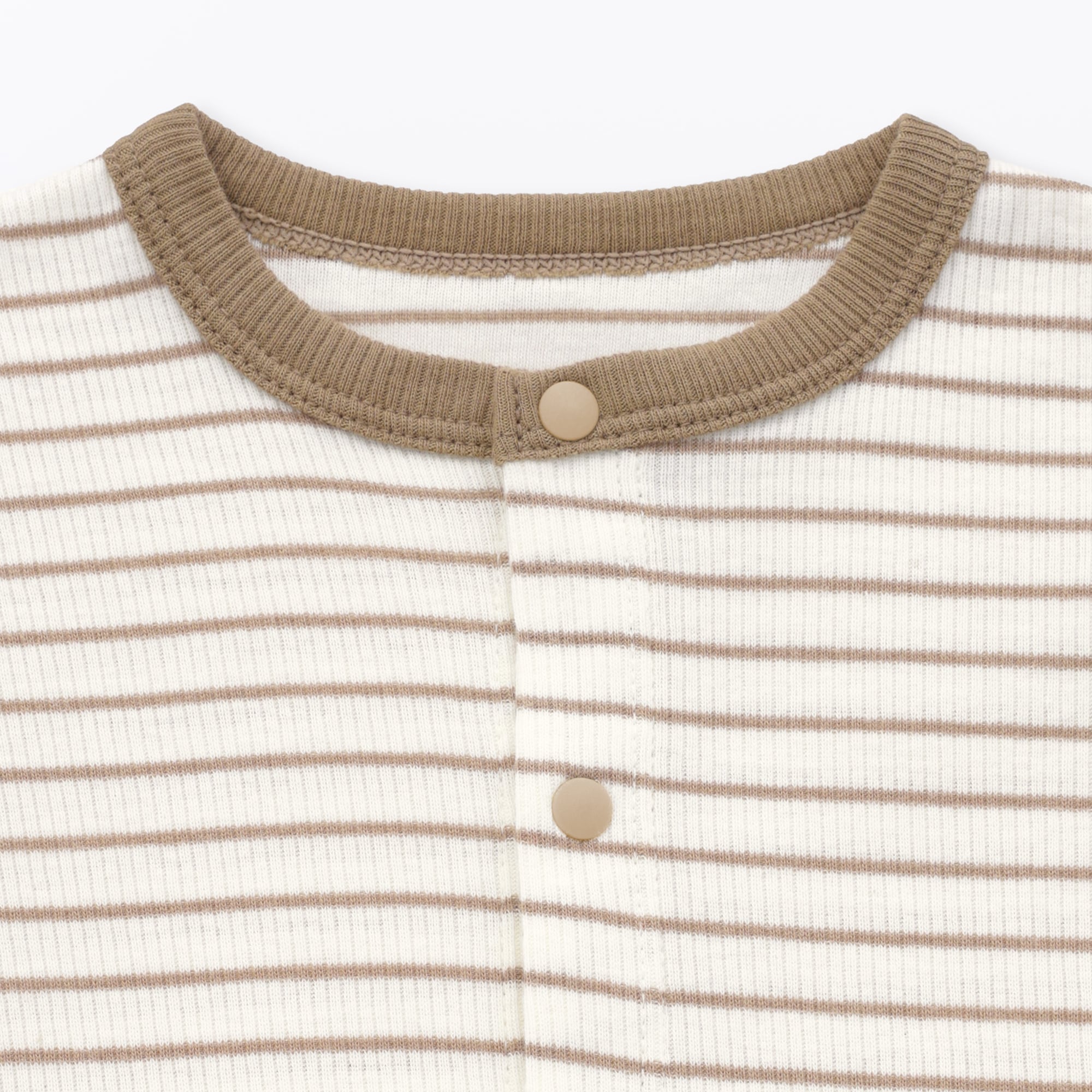 ベビー　脇に縫い目のないリブ編み半袖ショートオール