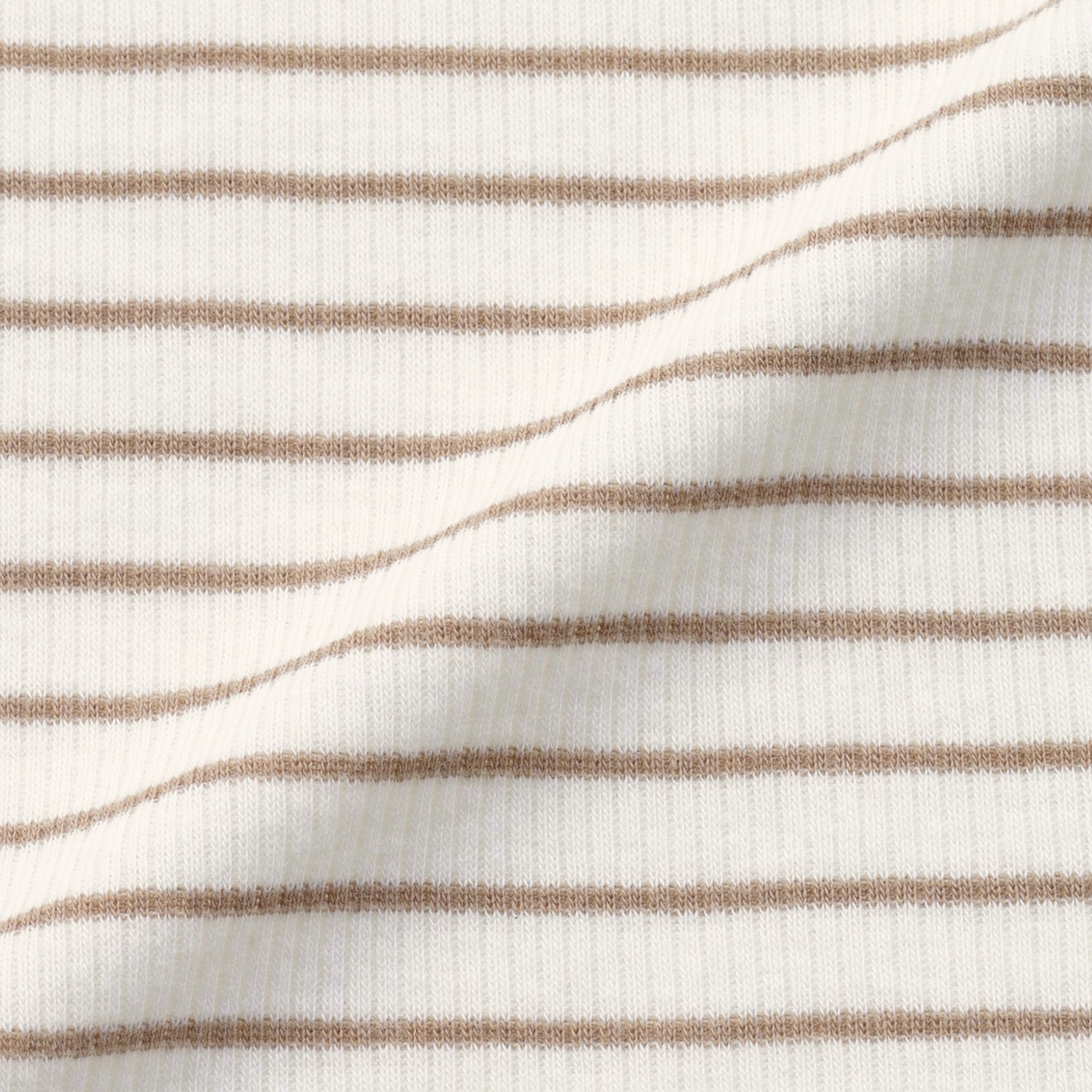 ベビー　脇に縫い目のないリブ編み半袖ショートオール