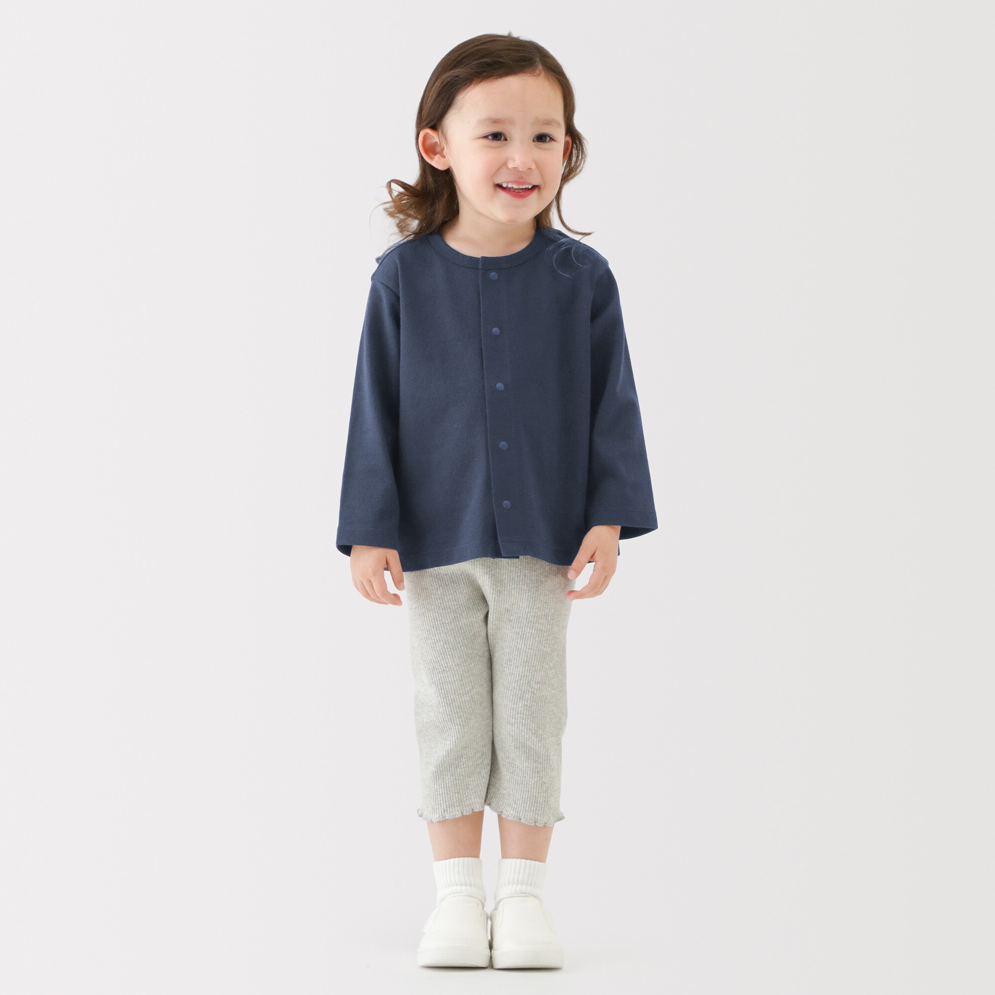 ベビー　ＵＶカット梨地編みクルーネックカーディガン