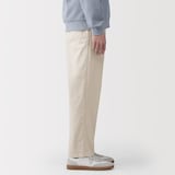 紳士　洗いざらしデニムイージーパンツ　生成