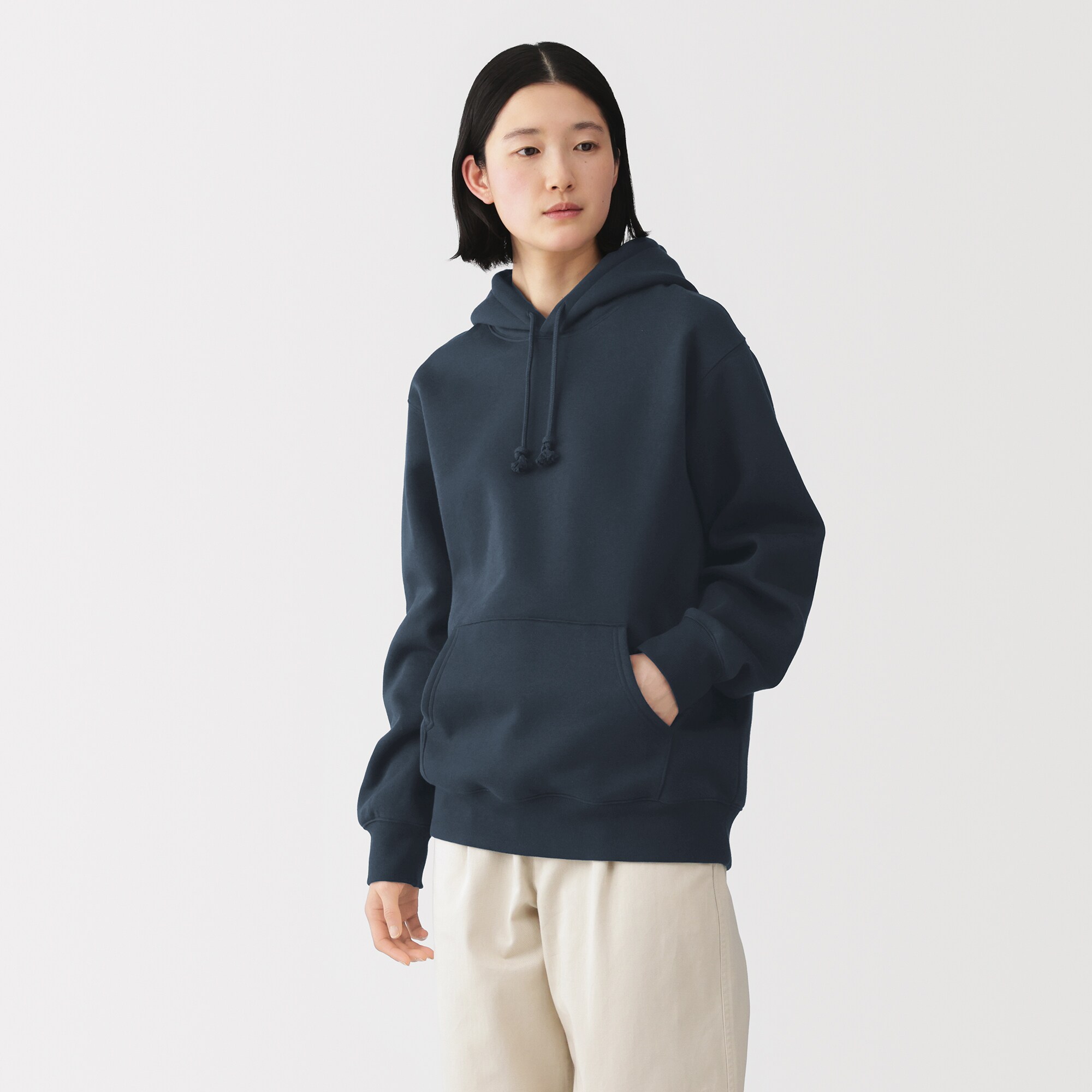 ⭐︎新品未使用⭐︎ スーパーストレッチ スウェットプルパーカ こりゃ買わなきゃソンだ！新しく生まれ変わったユニクロの超名作パーカ