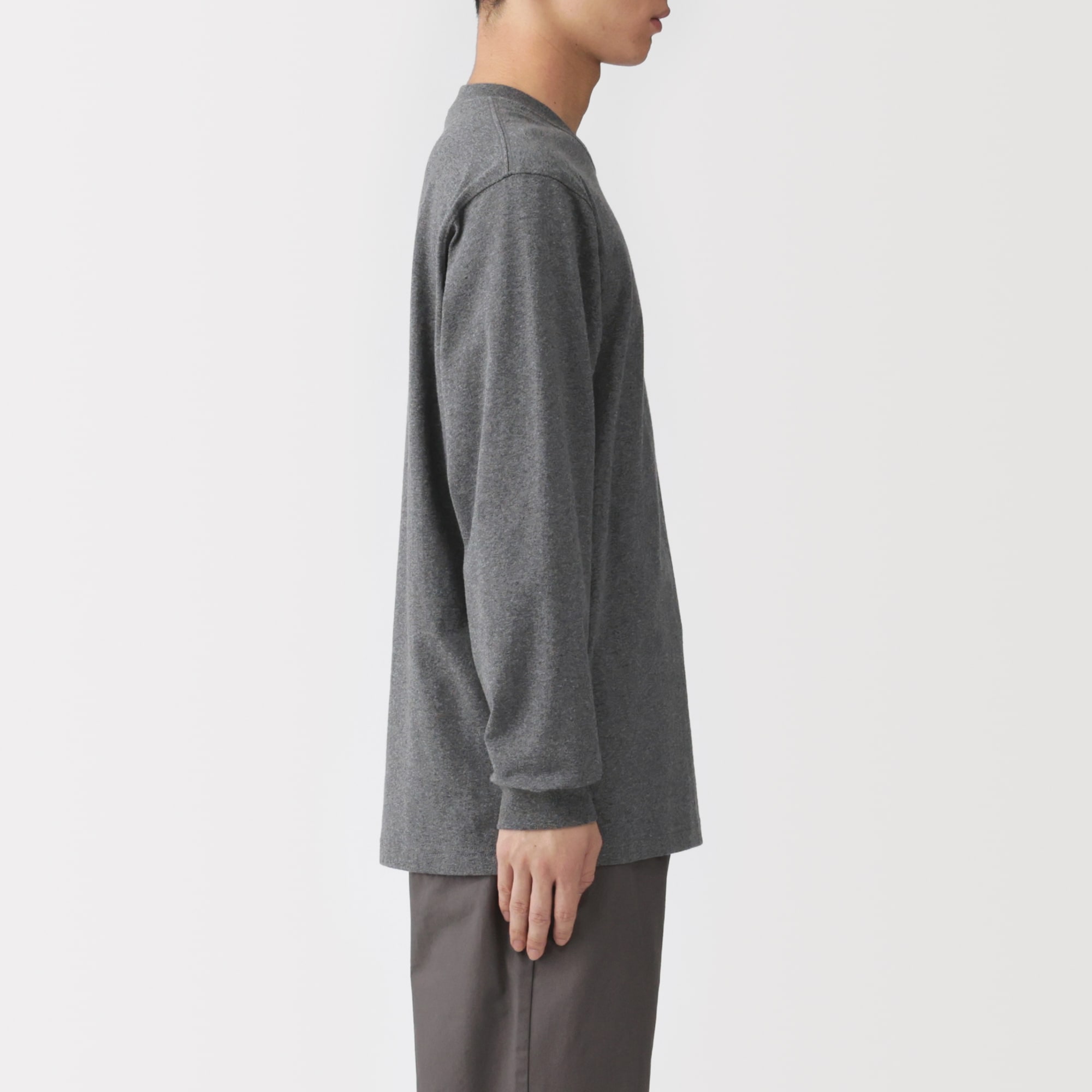 紳士 洗いざらし太番手クルーネック長袖Tシャツ | 無印良品