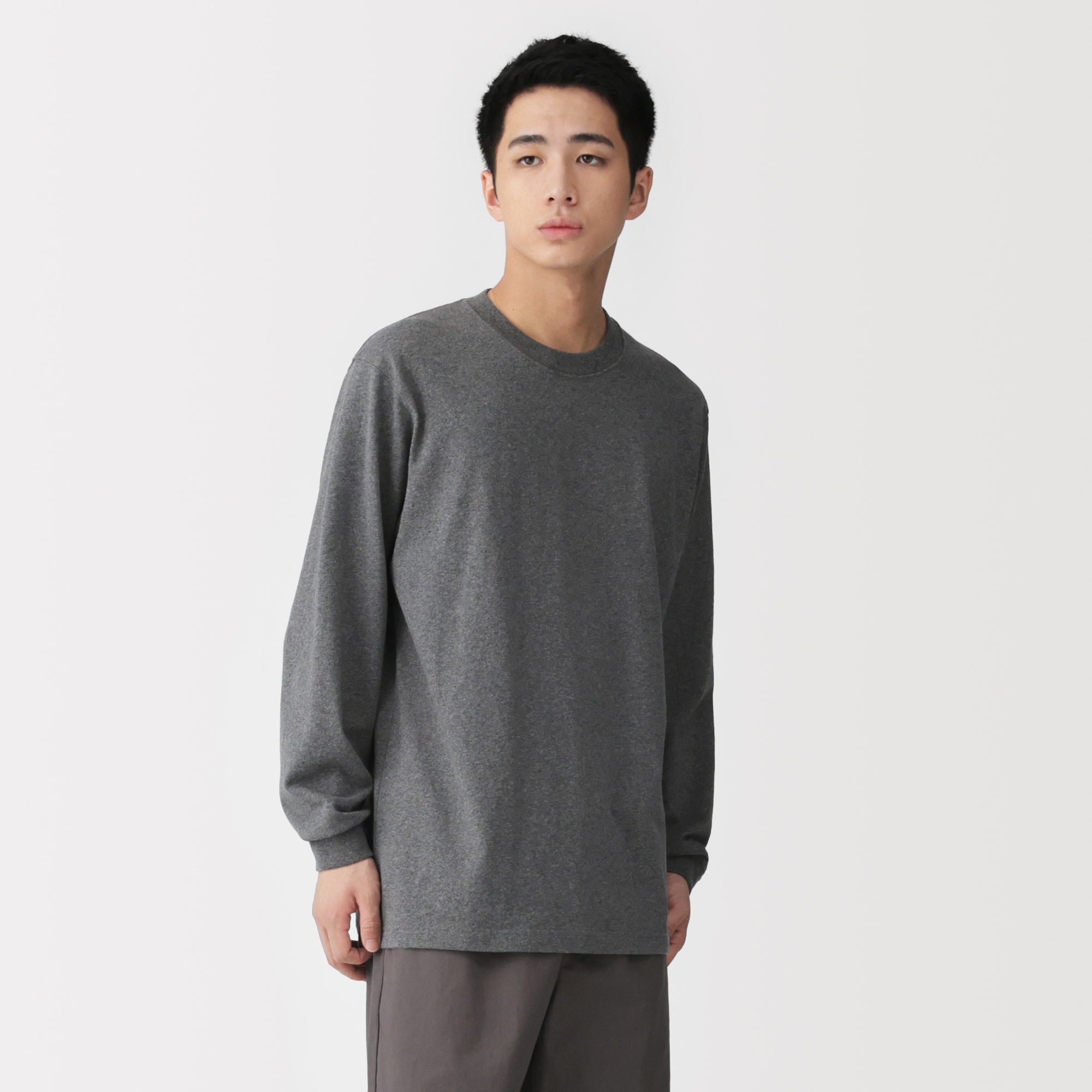 紳士 洗いざらし太番手クルーネック長袖Tシャツ | 無印良品