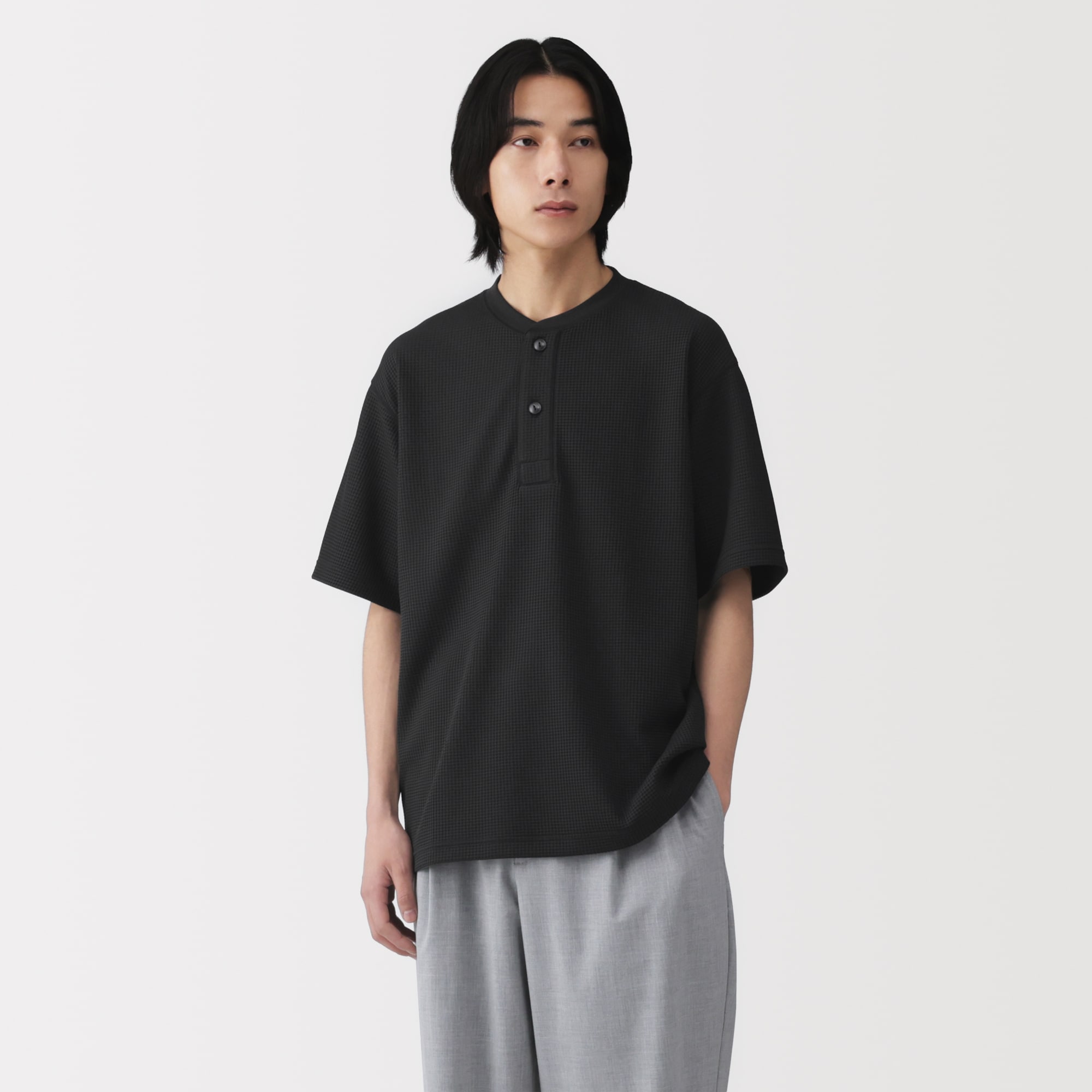 紳士　ＵＶカット乾きやすいワッフルヘンリーネック半袖Ｔシャツ