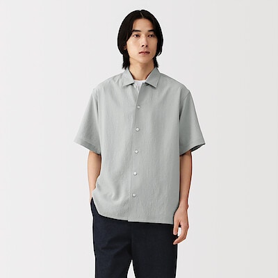紳士　風を通す半袖シャツ