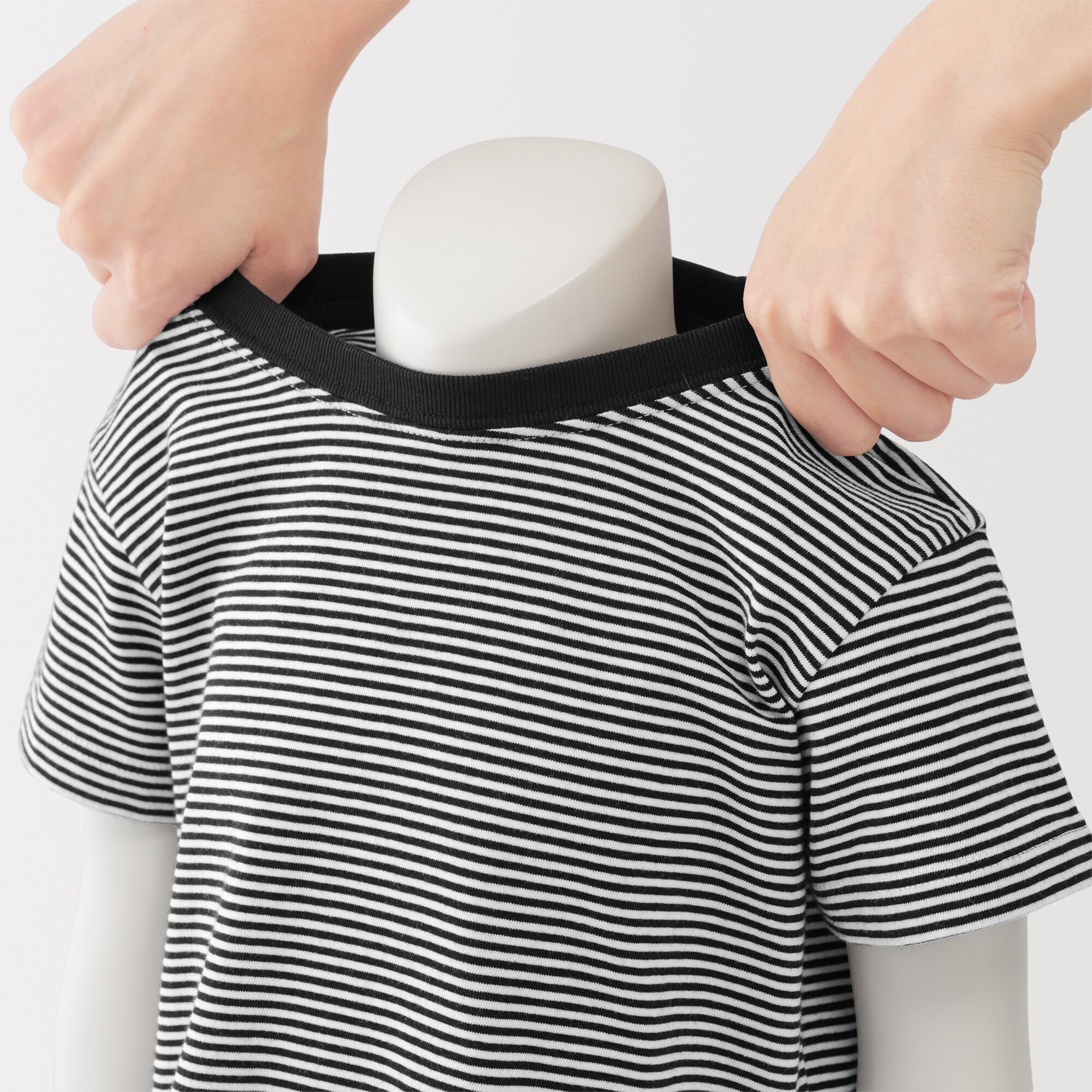 ベビー　あたまするっと　綿天竺編みクルーネック半袖Ｔシャツ　ボーダー