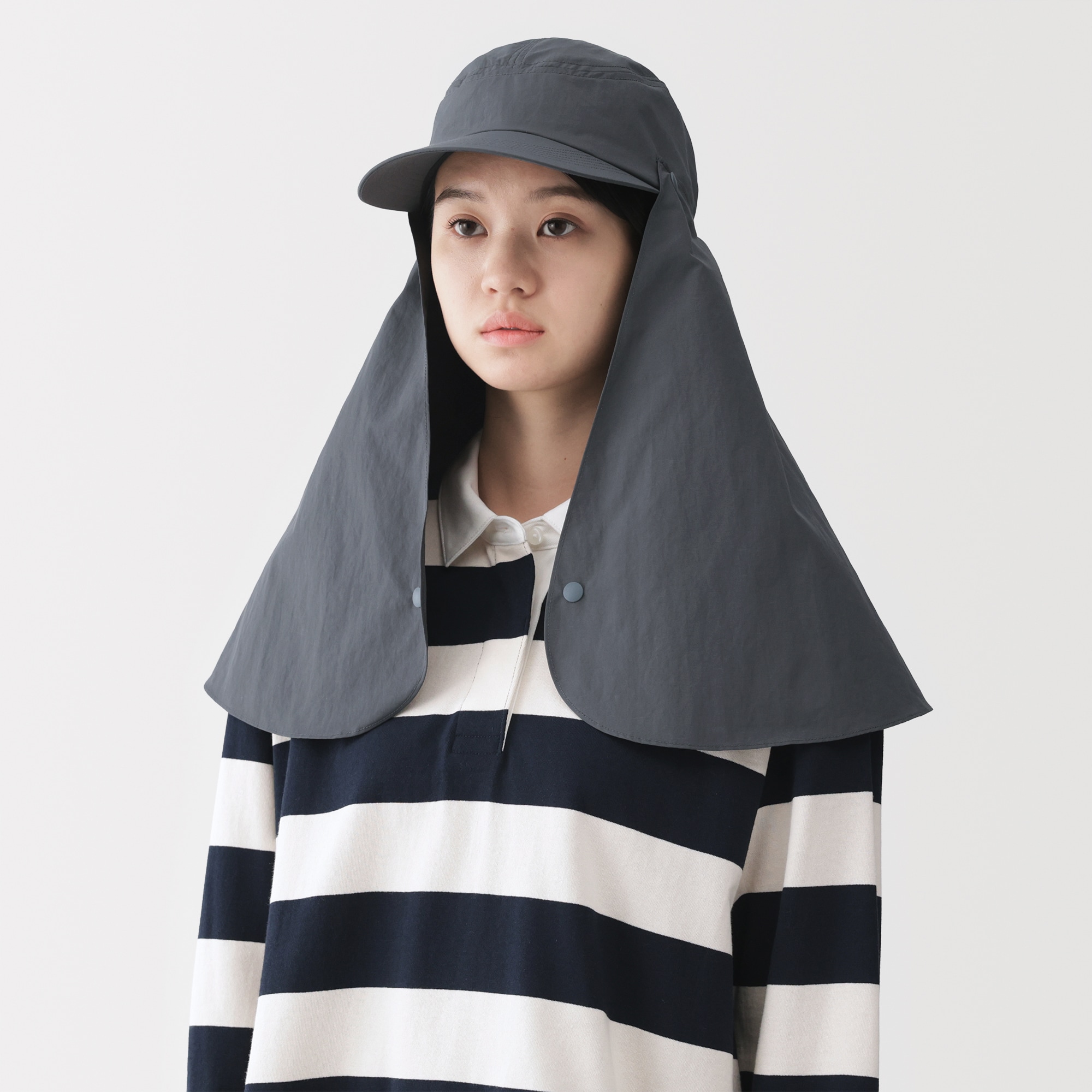 ＵＶカット日陰を持ち歩くキャップ