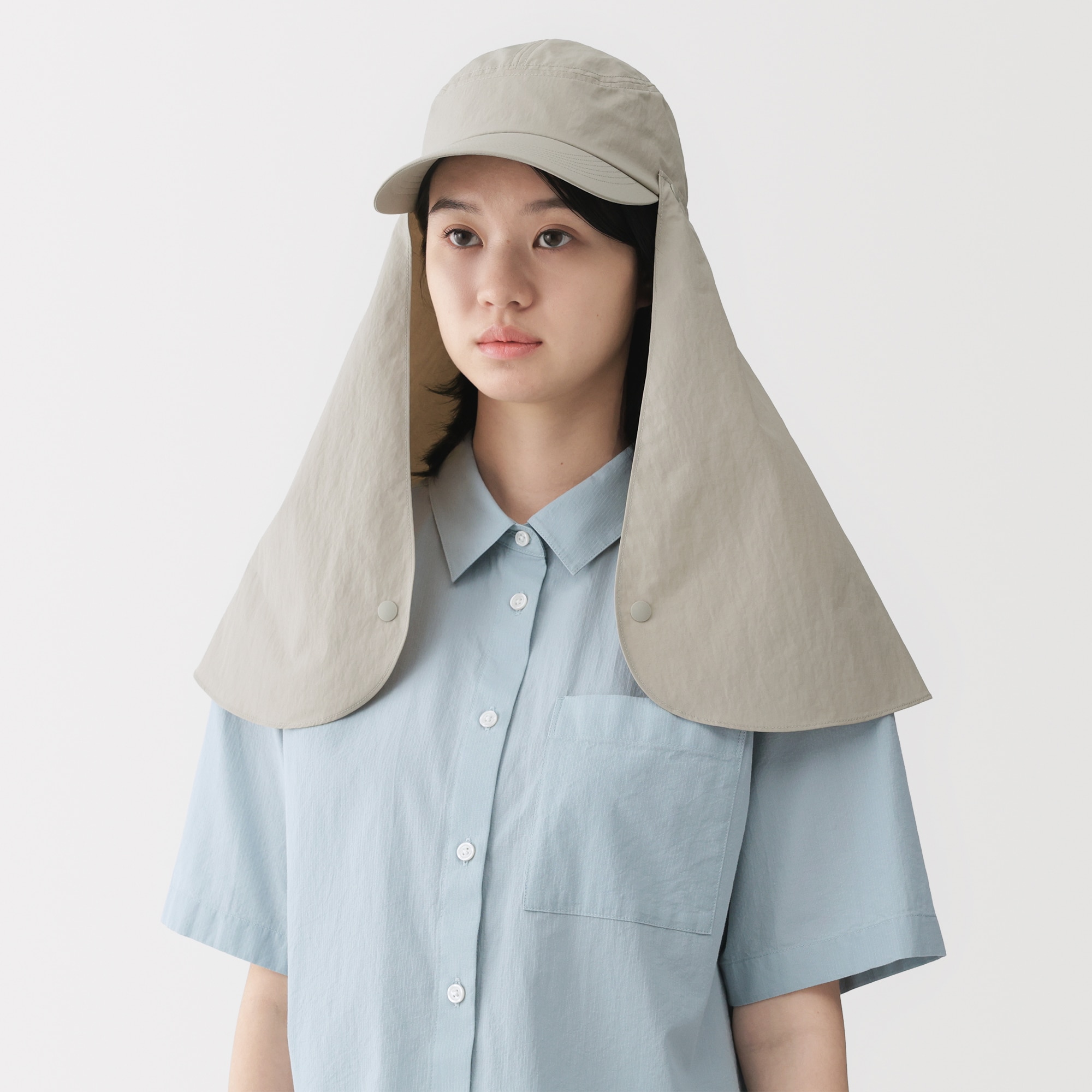 ＵＶカット日陰を持ち歩くキャップ