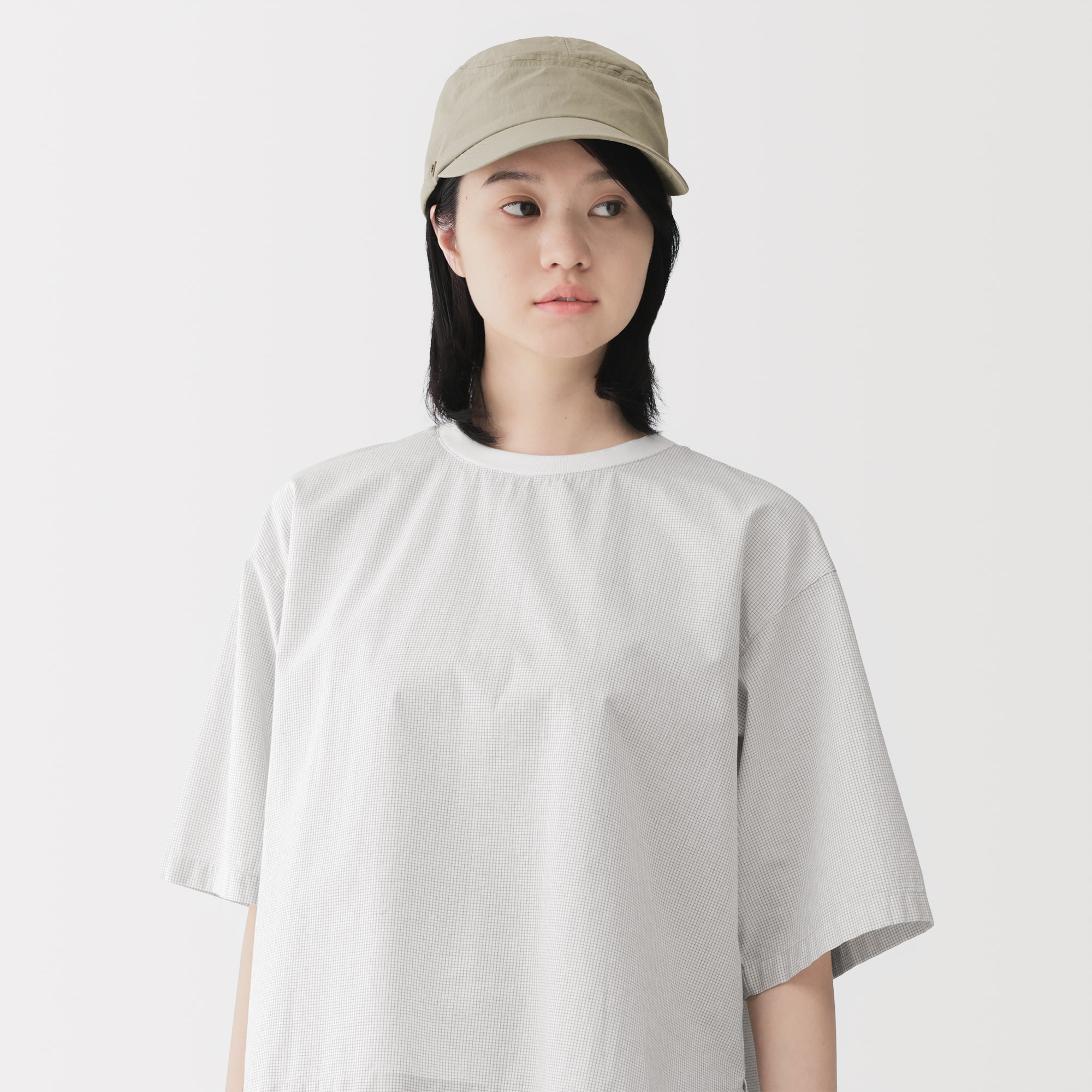 ＵＶカット日陰を持ち歩くキャップ