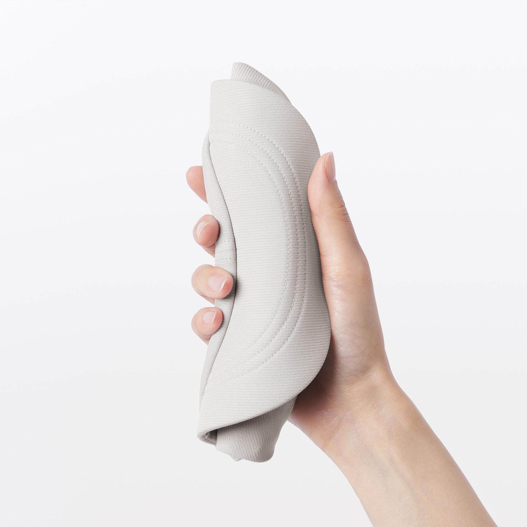 キッズ　ＵＶカット風を通す　ちいさくまとまる　キャップ