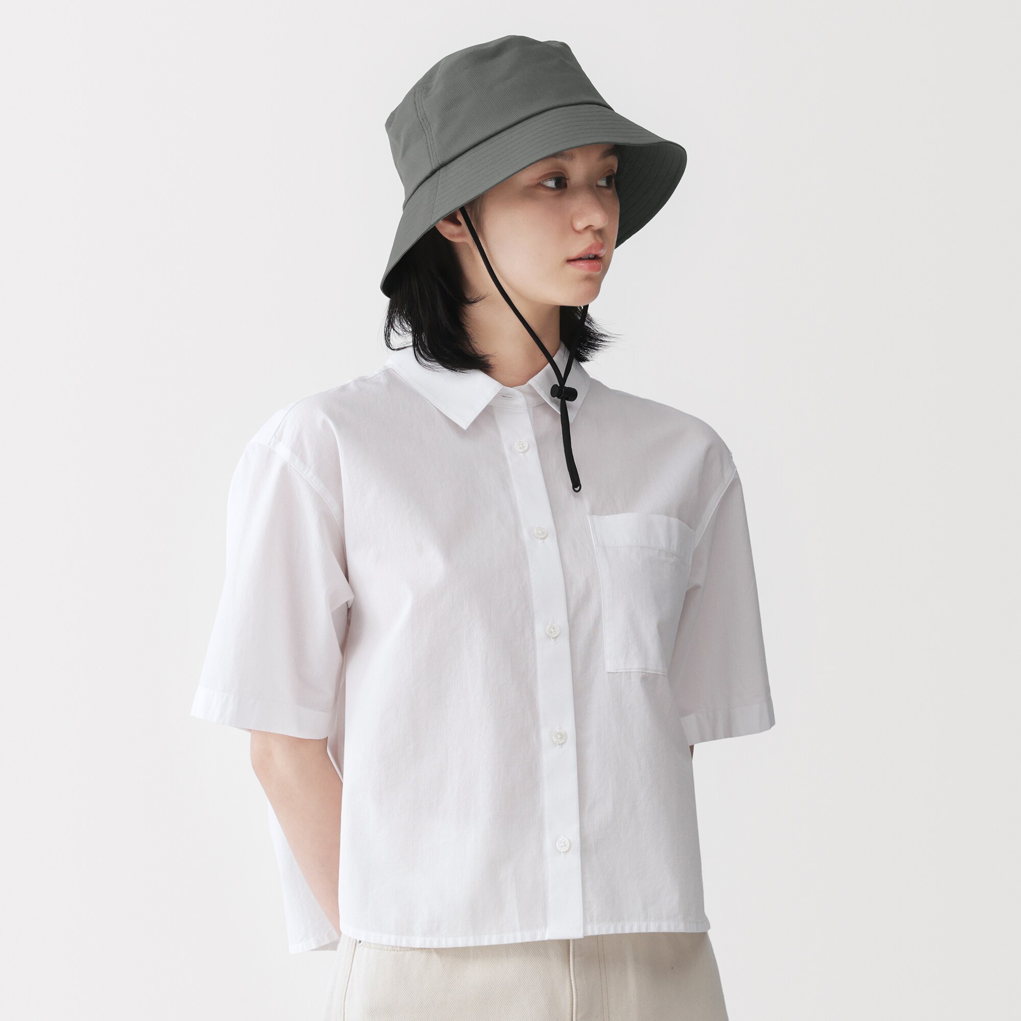 ＵＶカット風を通す　ちいさくまとまる　バケットハット