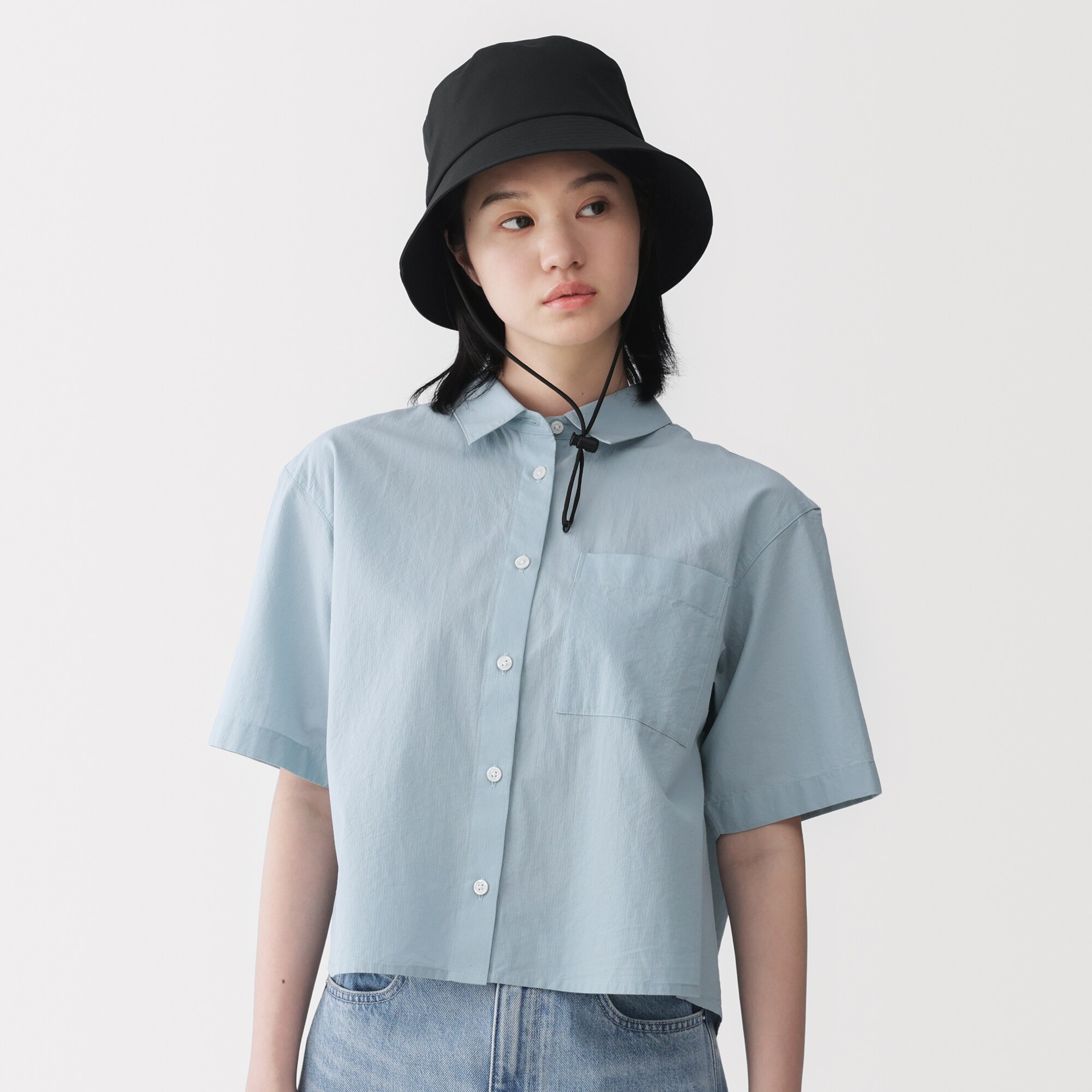 ＵＶカット風を通す　ちいさくまとまる　バケットハット