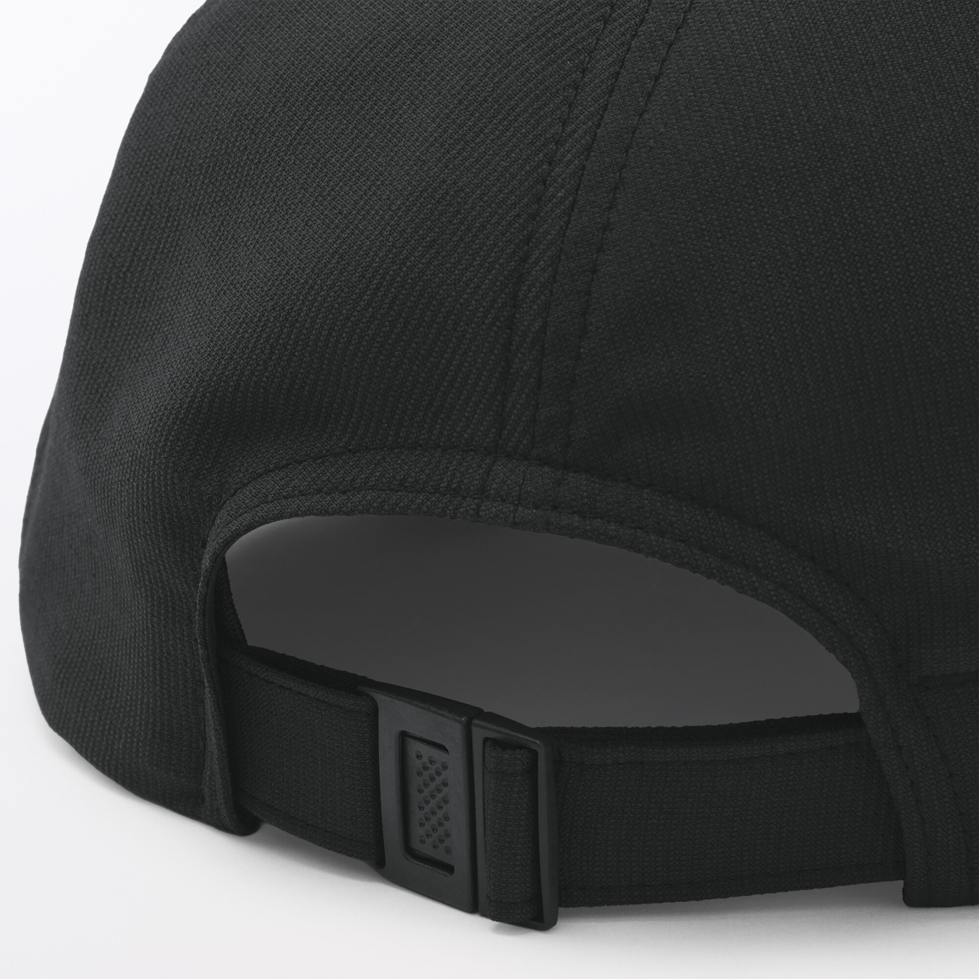 ＵＶカット風を通す　ちいさくまとまる　キャップ