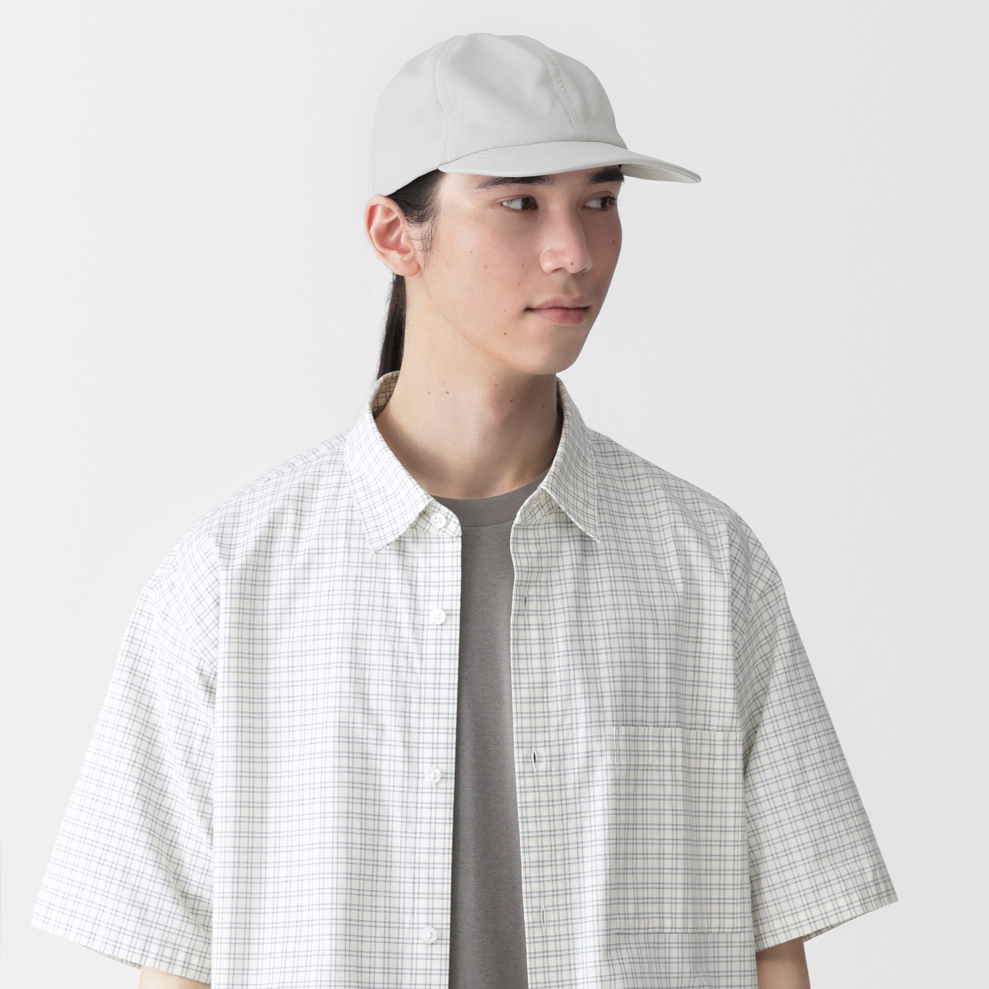 ＵＶカット風を通す　ちいさくまとまる　キャップ