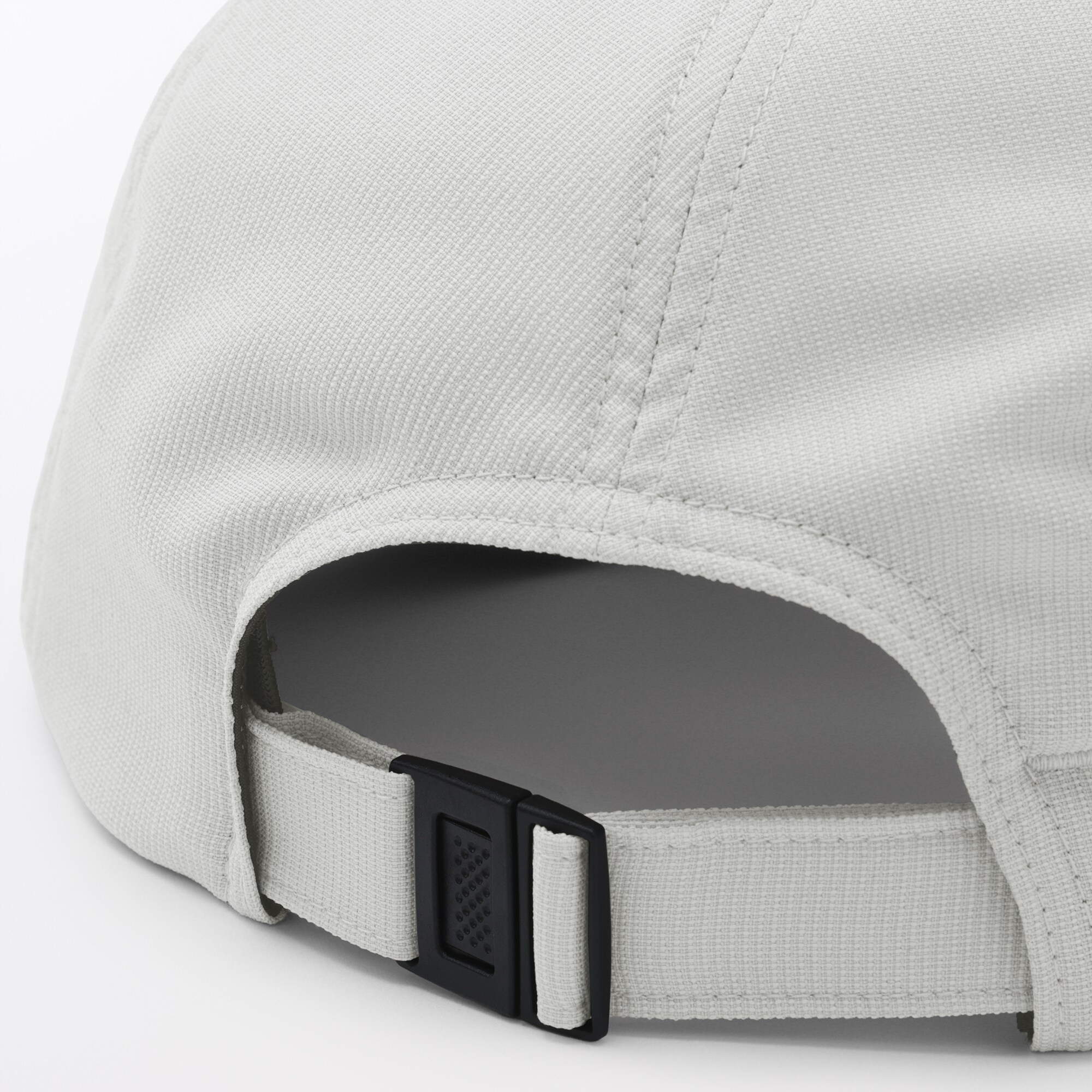 ＵＶカット風を通す　ちいさくまとまる　キャップ