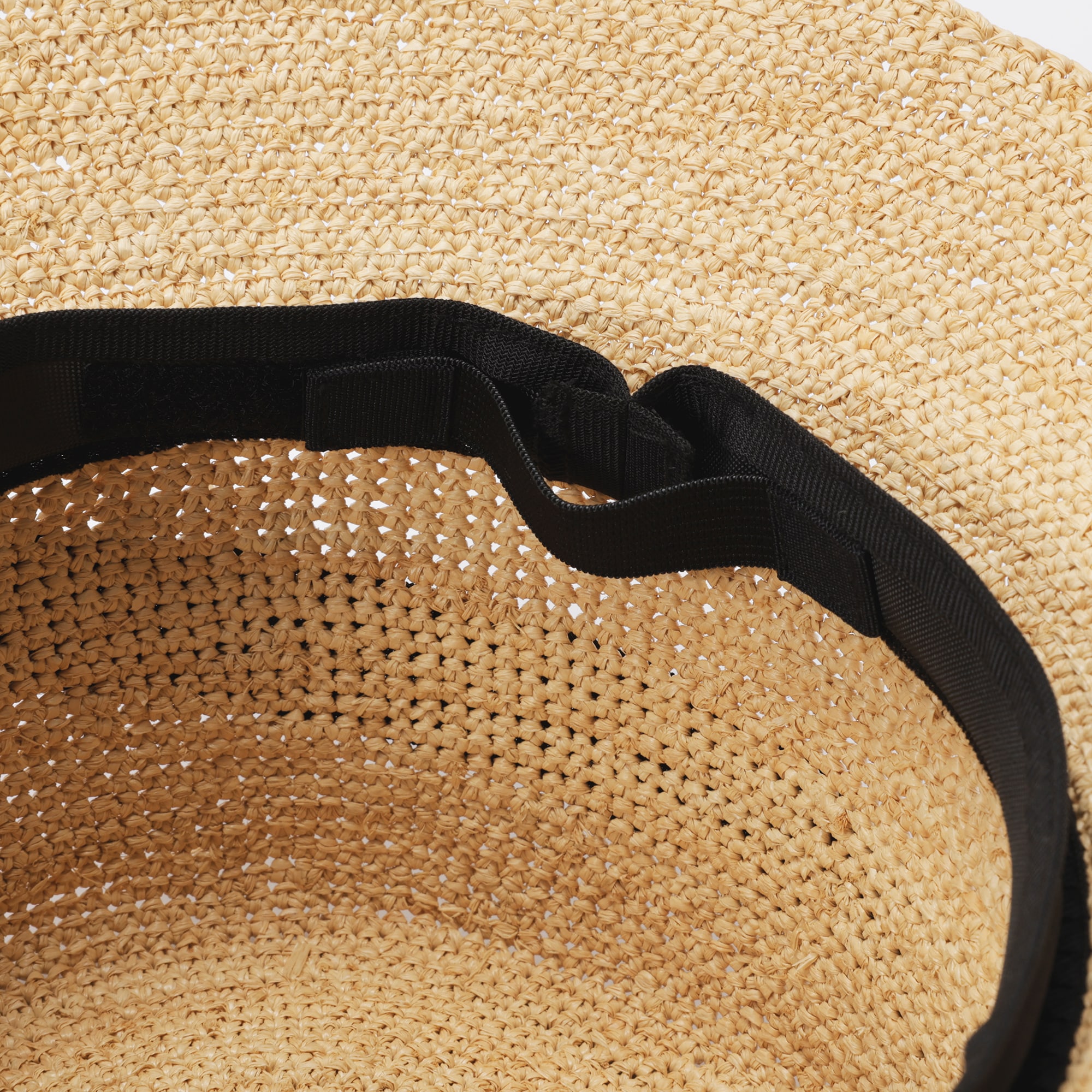 ラフィアたためるバケットハット