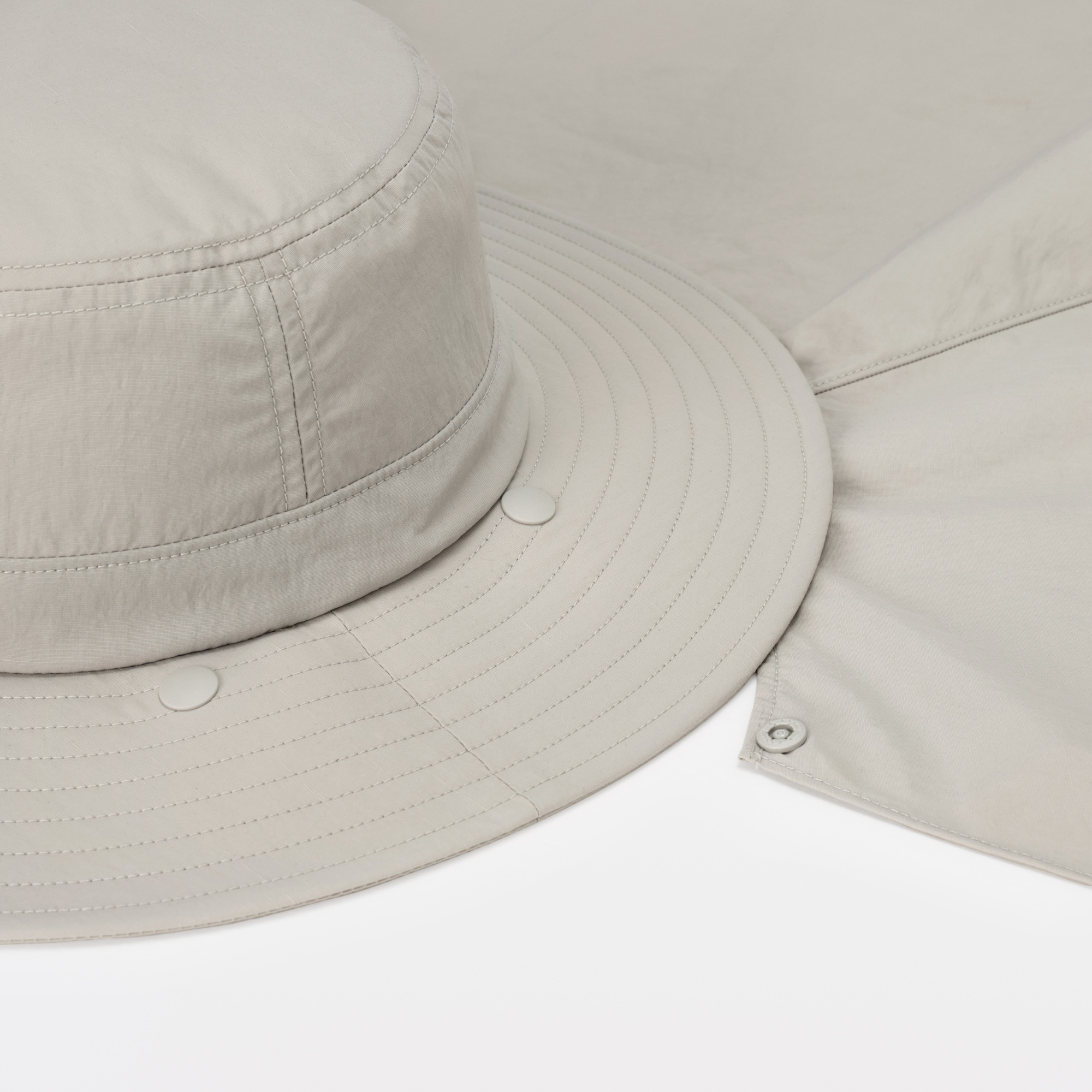 ＵＶカット日陰を持ち歩くサファリハット