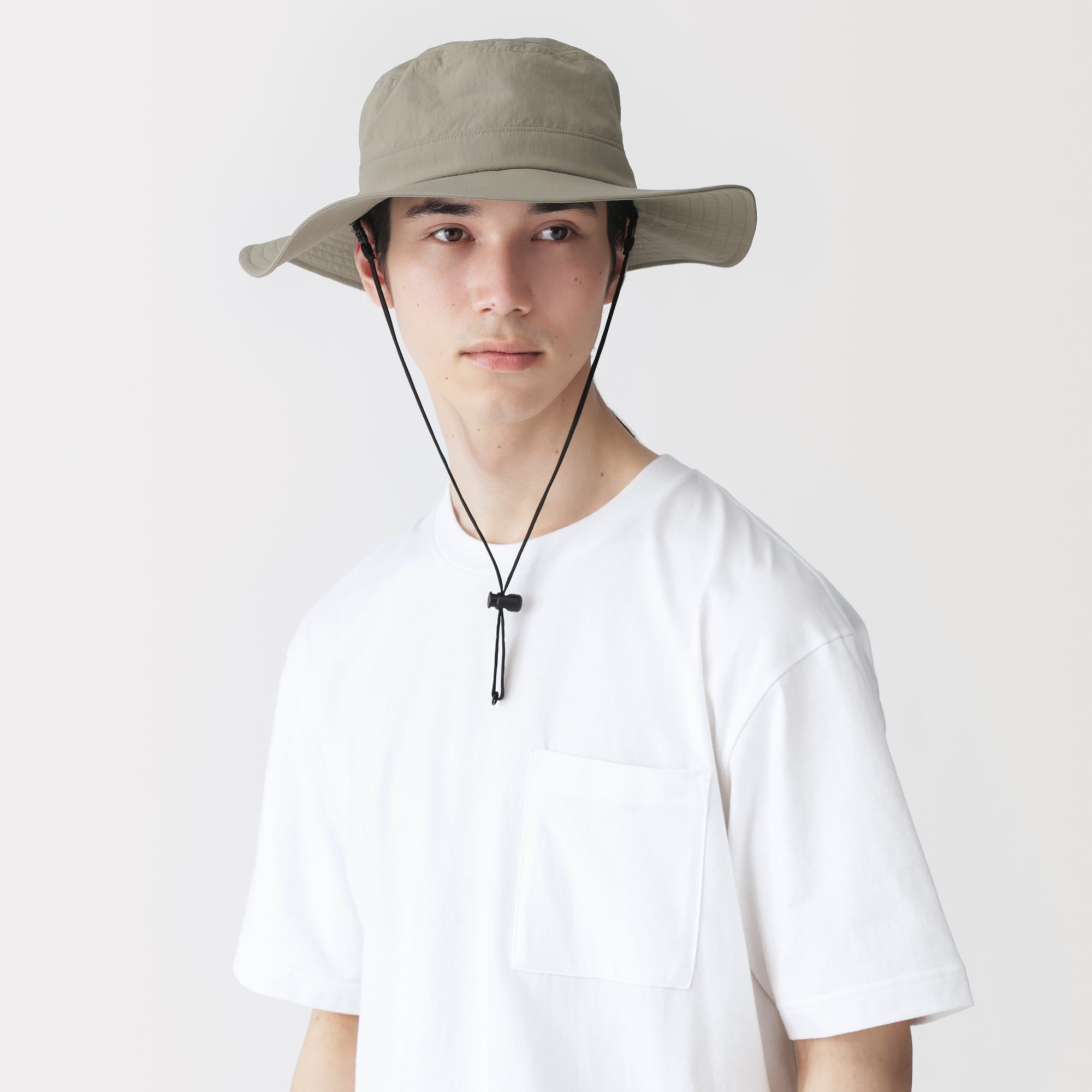 ＵＶカット日陰を持ち歩くサファリハット