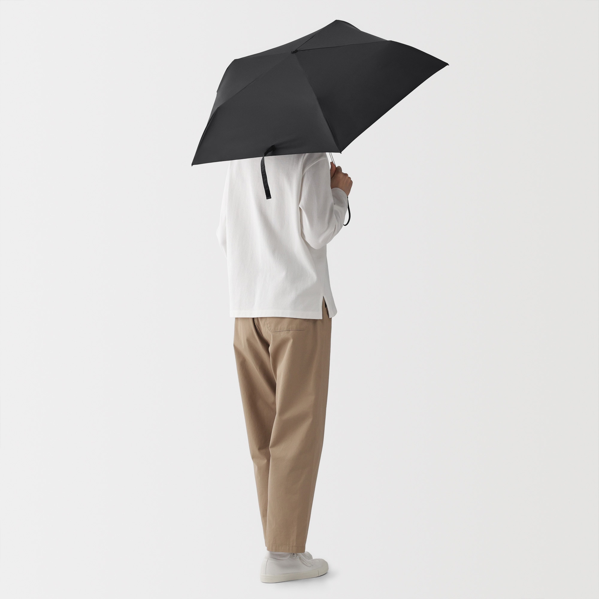 折りたたみ日傘 ホワイト/ブラック 遮熱性のある 折りたたみ日傘 | 無印良品