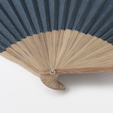 扇子（鮫小紋）