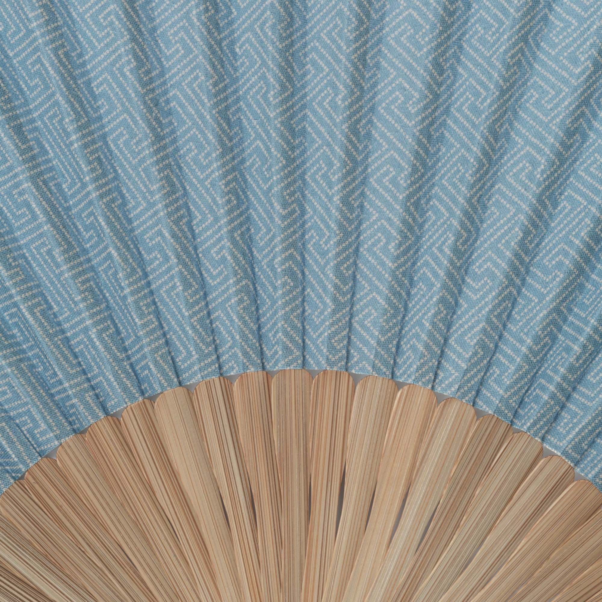 扇子（工字繋ぎ柄）