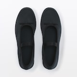 婦人　柔らかい中敷を使用した　撥水ストラップリボンフラットシューズ