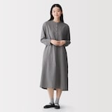 婦人　柔らかい中敷を使用した　撥水ストラップリボンフラットシューズ