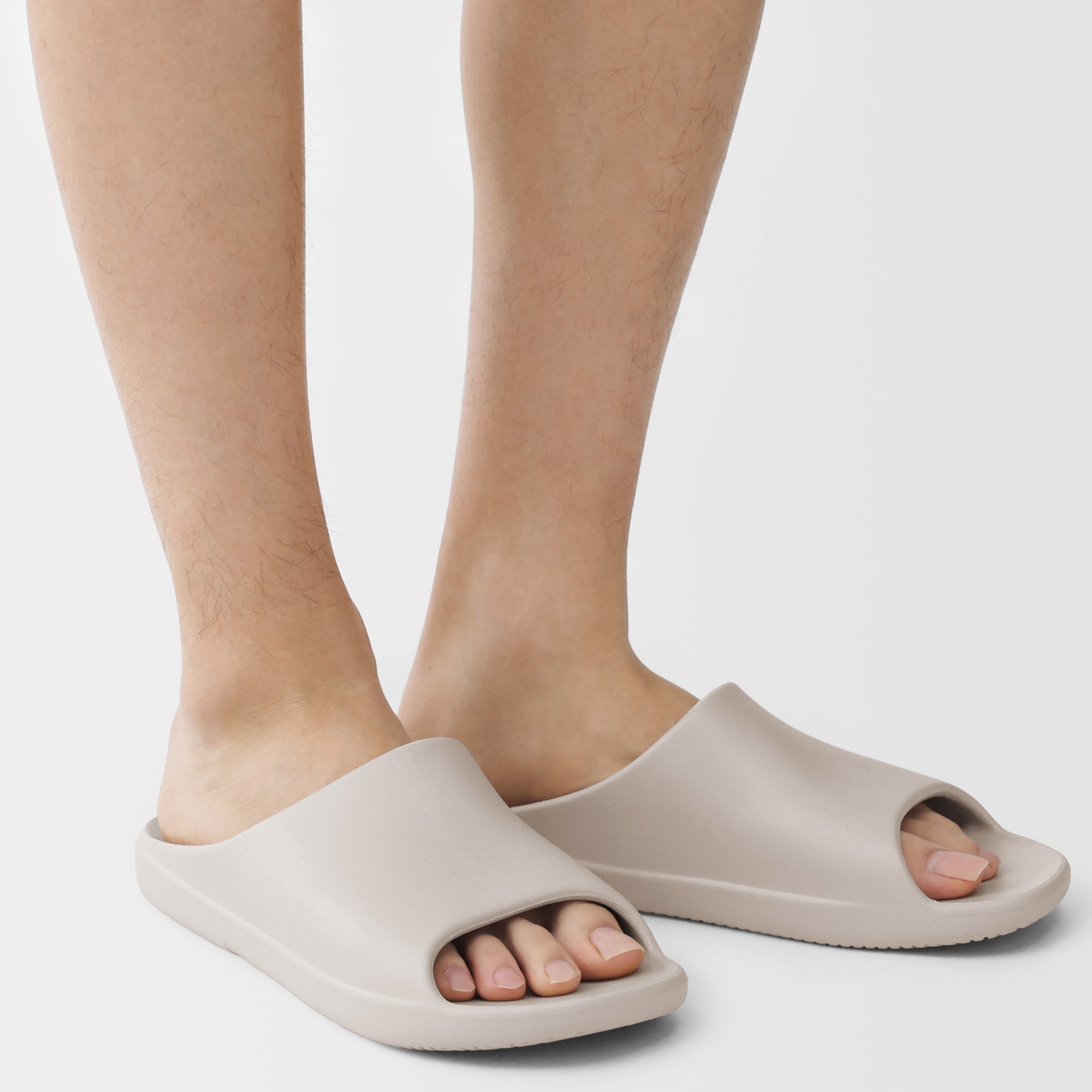 足なりサンダル