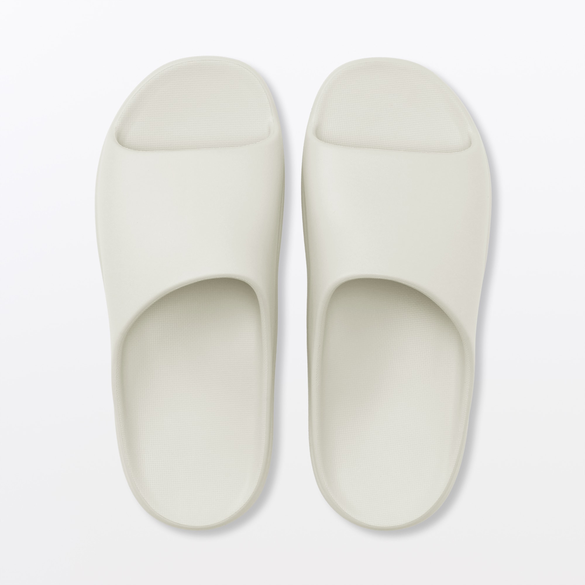 足なりサンダル