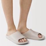 足なりサンダル