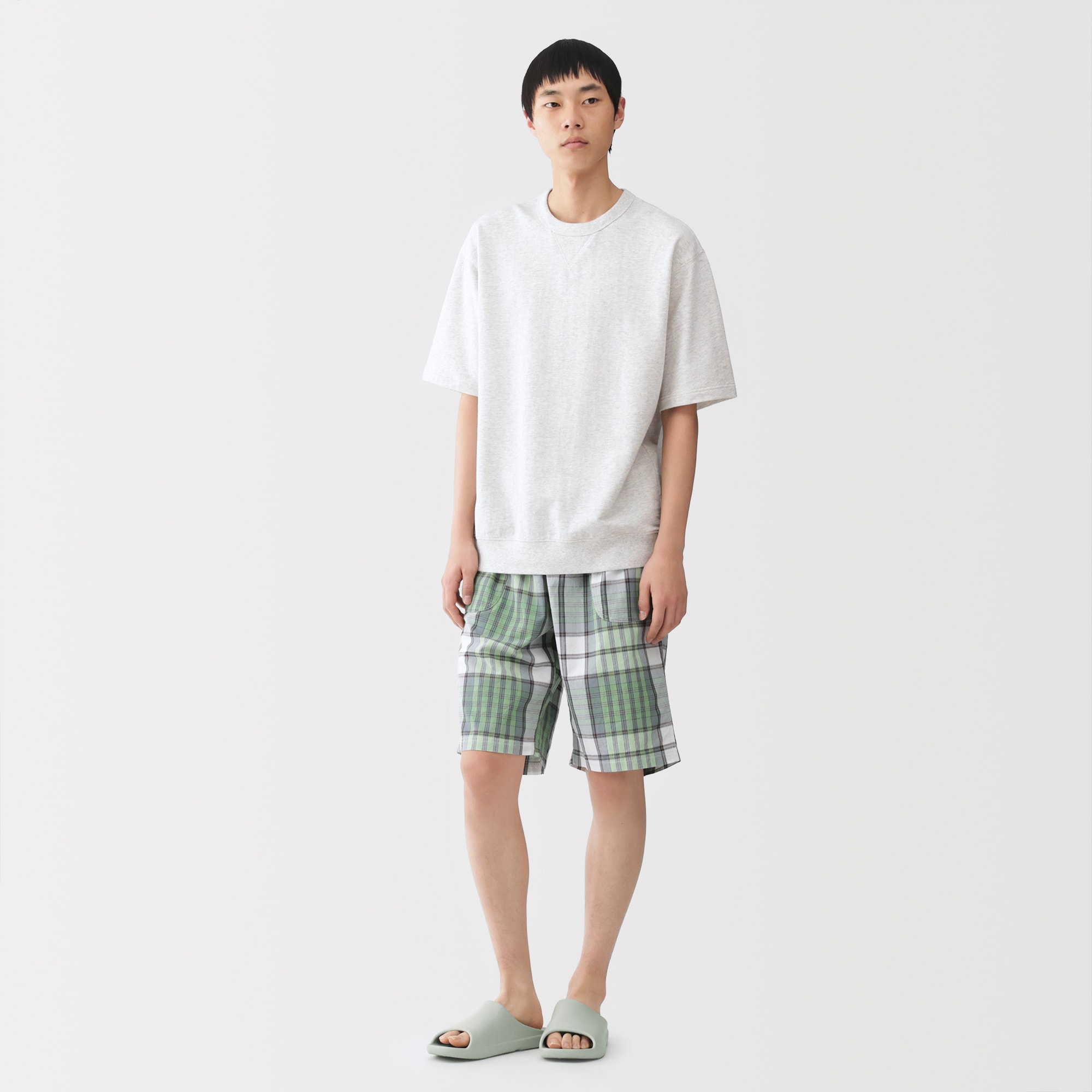 足なりサンダル