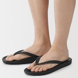 足なり　ビーチサンダル