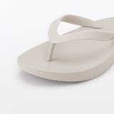 足なり　ビーチサンダル