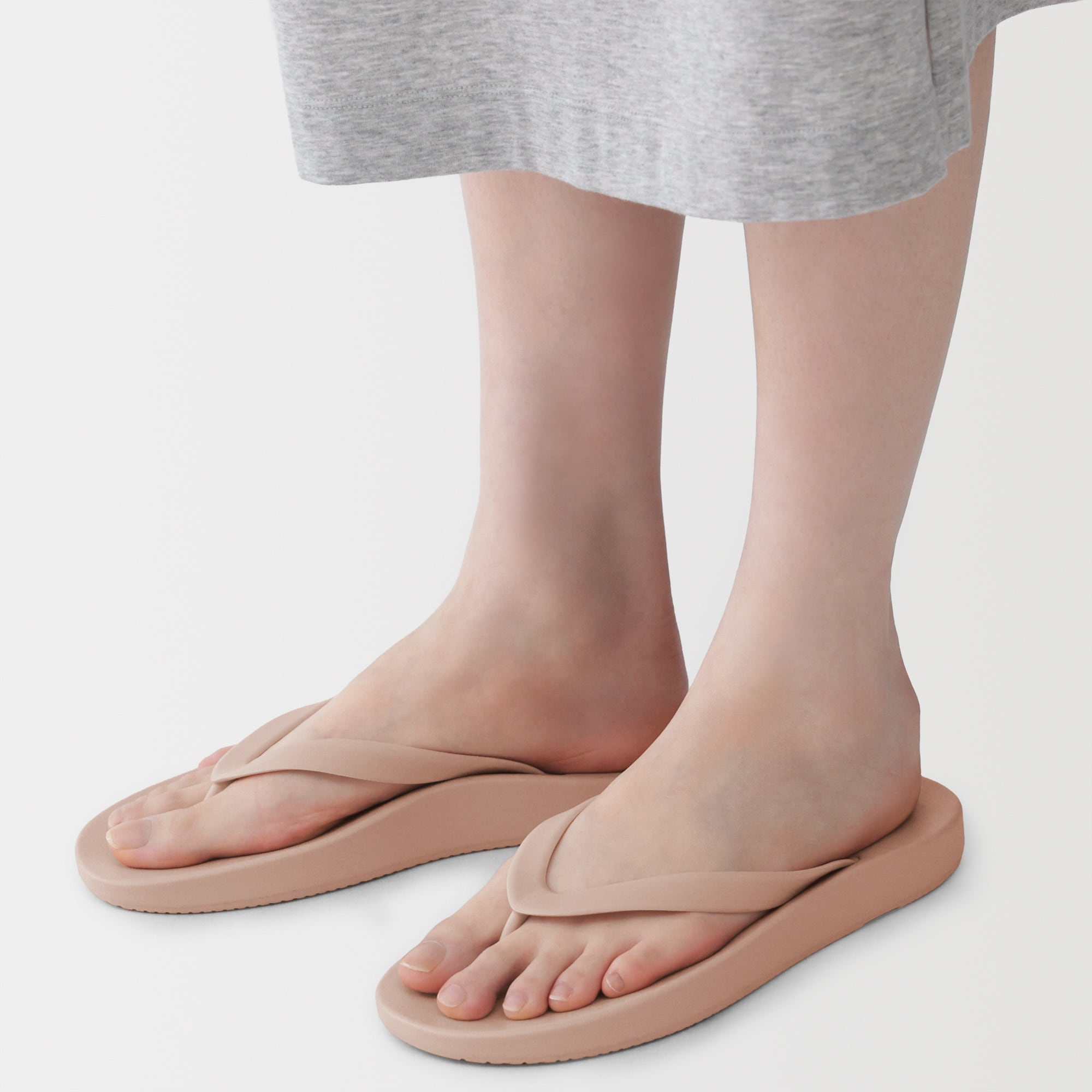 足なり　ビーチサンダル