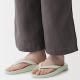 足なり　ビーチサンダル